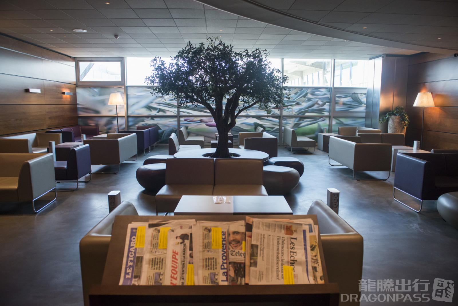 Бизнес-зал Cezanne Lounge в аэропорту Марсеил Провенс (MRS)