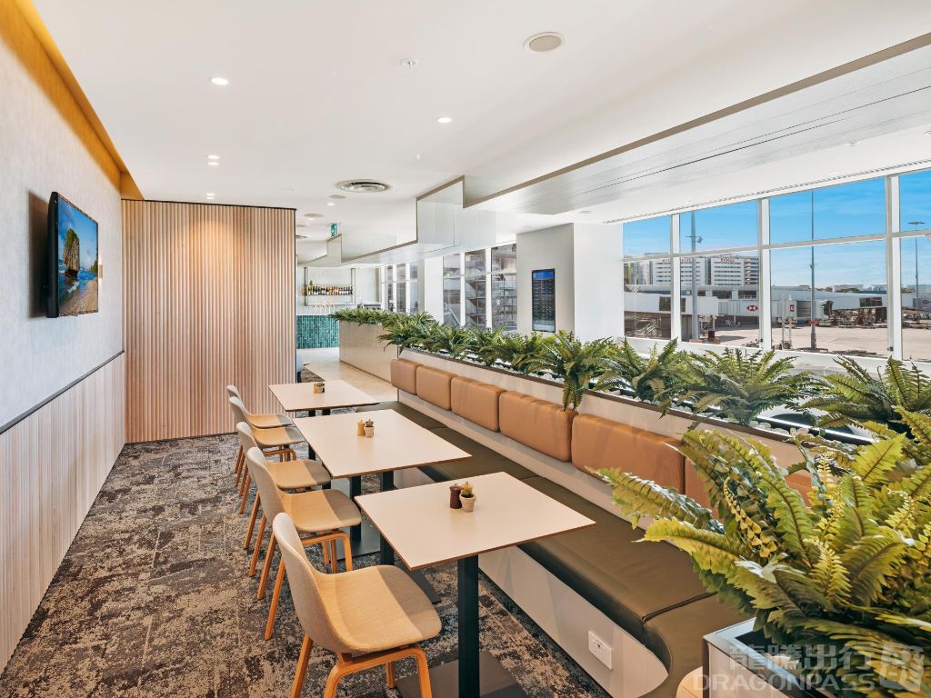 Бизнес-зал Plaza Premium Lounge в аэропорту Кингсфорд Смит (SYD)