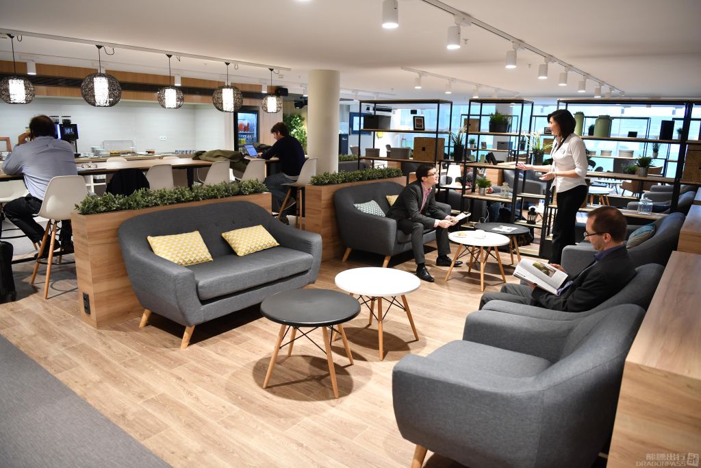 Бизнес-зал Premium Traveller Lounge в аэропорту Орли (ORY)