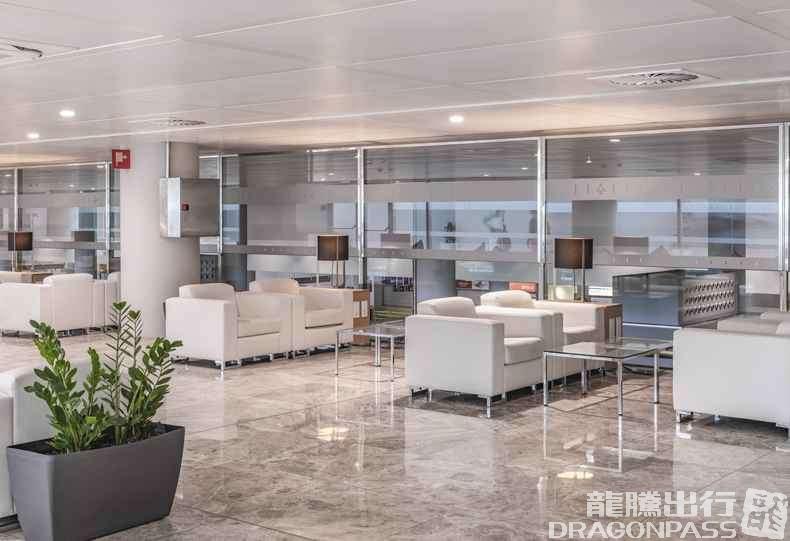 Бизнес-зал Sala VIP Costa Blanca в аэропорту Аликанте (ALC)