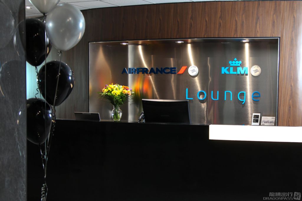 Бизнес-зал Air France - KLM Lounge в аэропорту Торонто (YYZ)