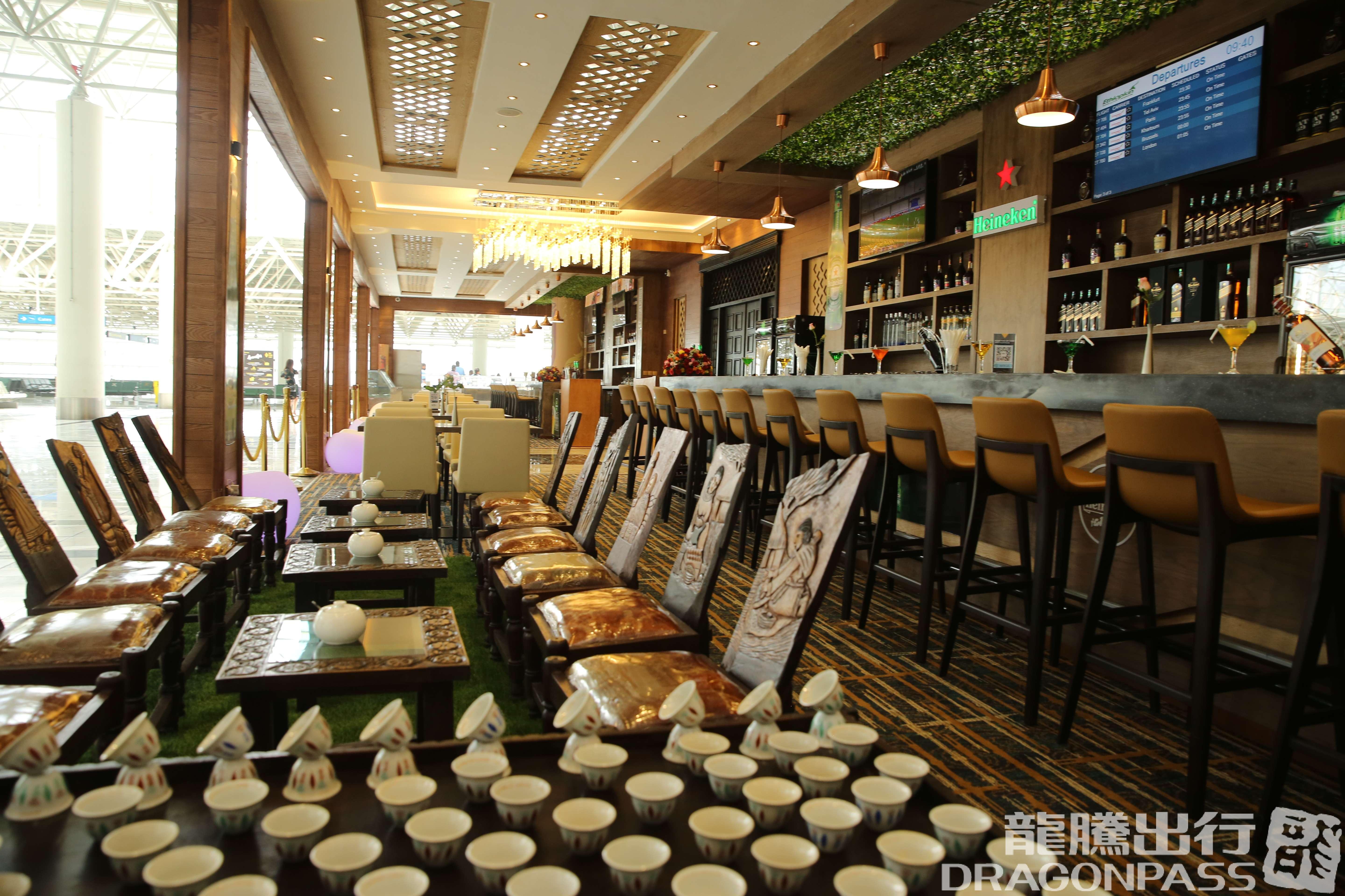 Бизнес-зал Plaza Premium Lounge в аэропорту Боле (ADD)