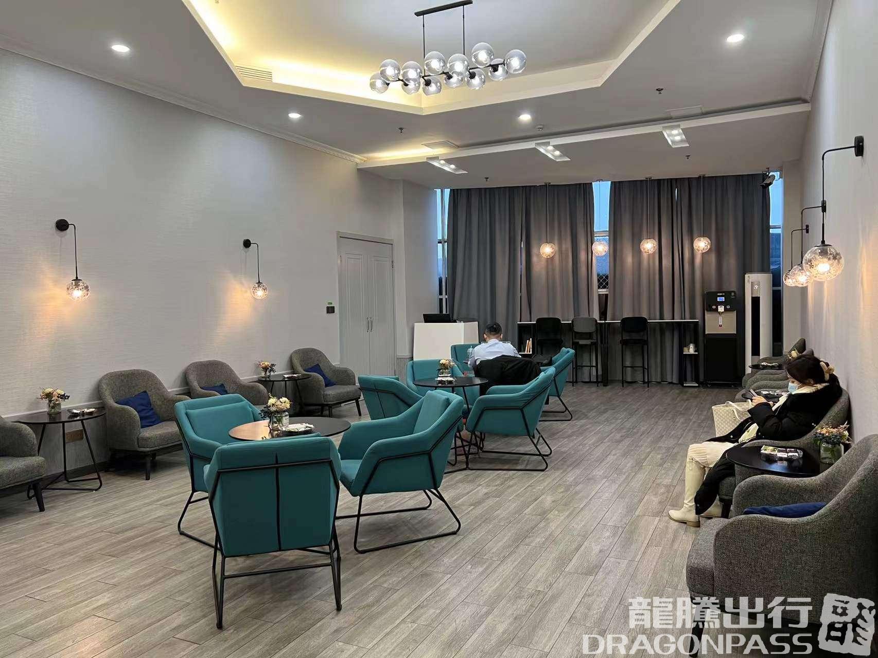 Бизнес-зал First Class Lounge в аэропорту Аэропорт Луцяо (HYN)