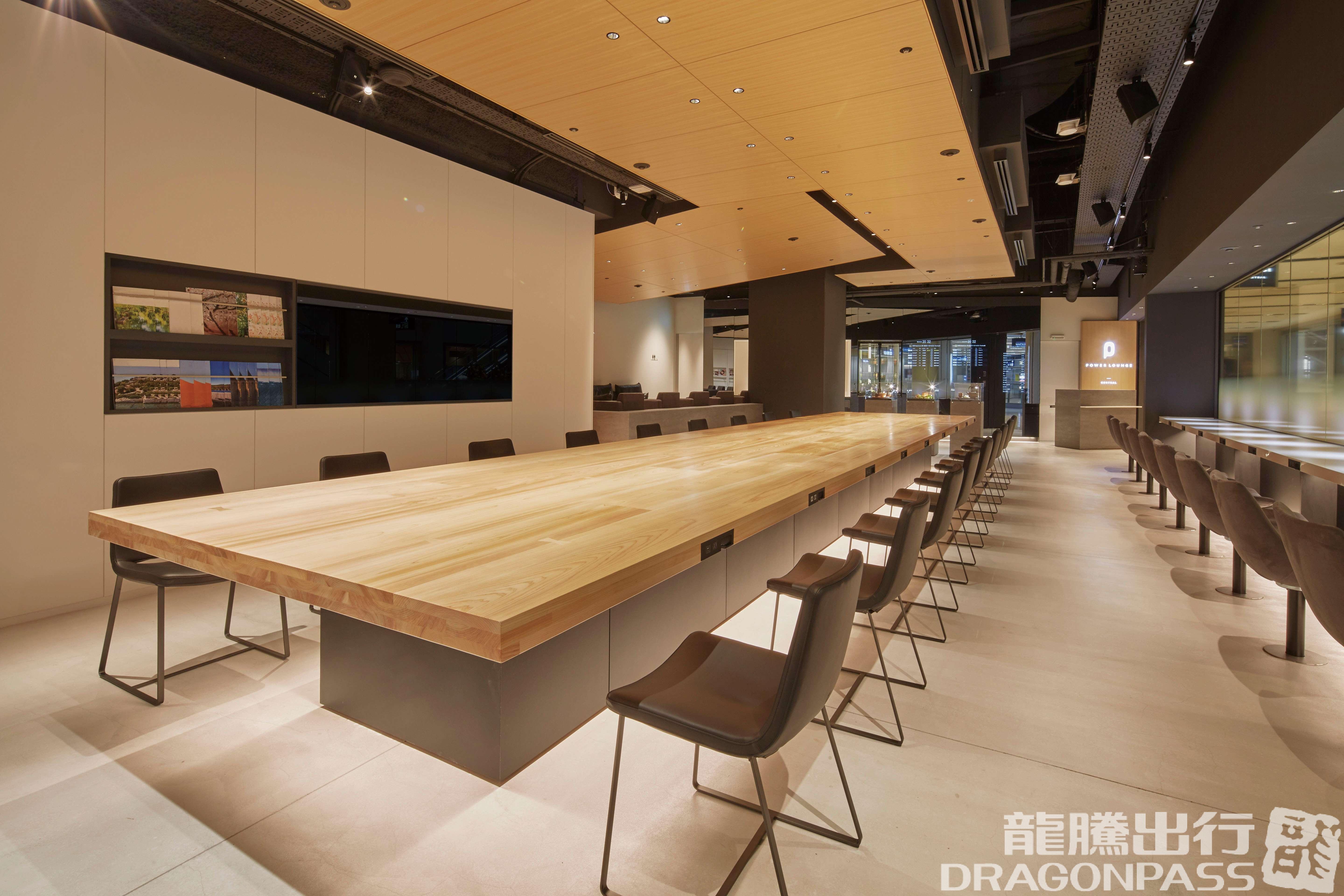 Бизнес-зал POWER LOUNGE CENTRAL(T1) в аэропорту Ханеда (HND)