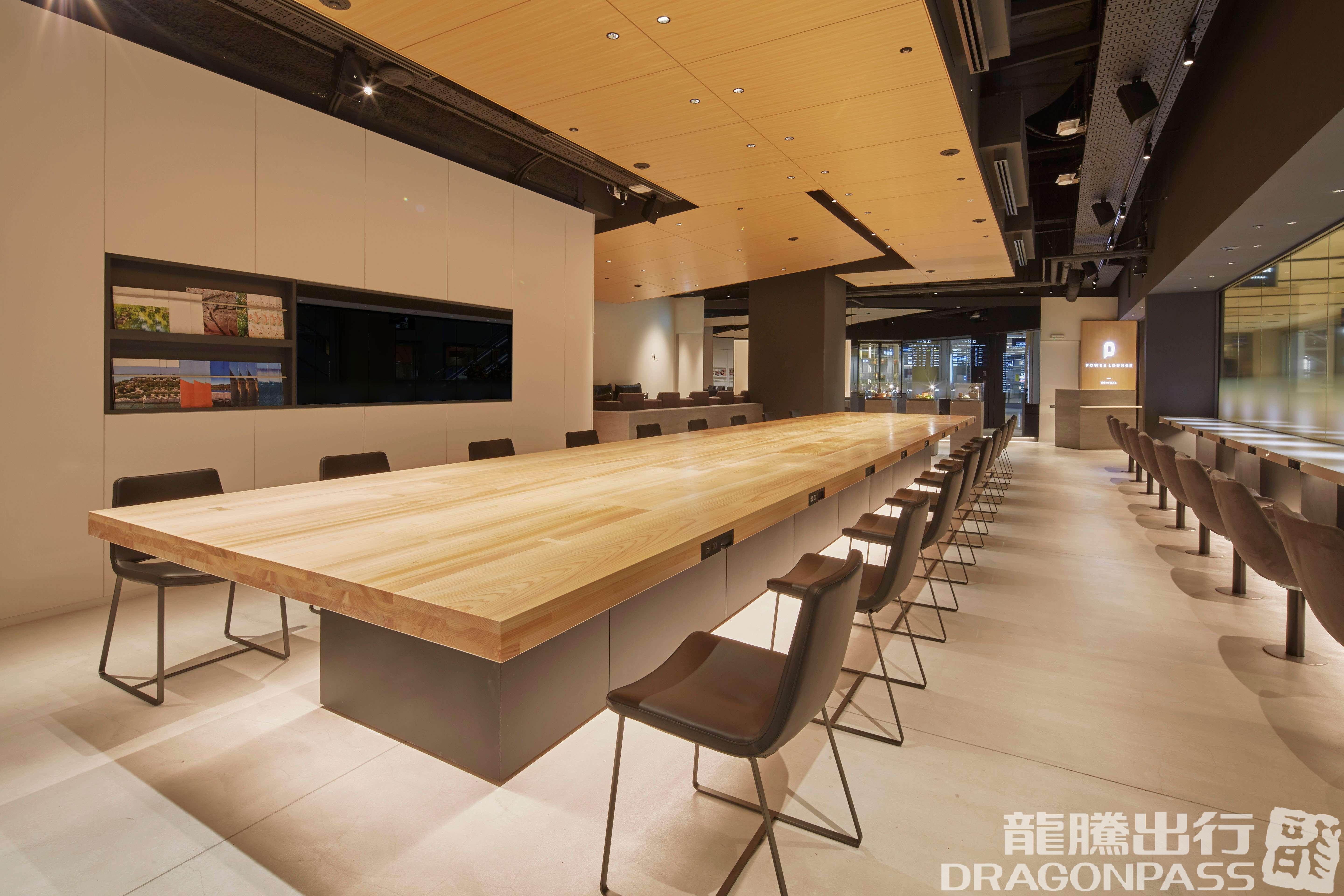 Бизнес-зал POWER LOUNGE CENTRAL(T1) в аэропорту Ханеда (HND)