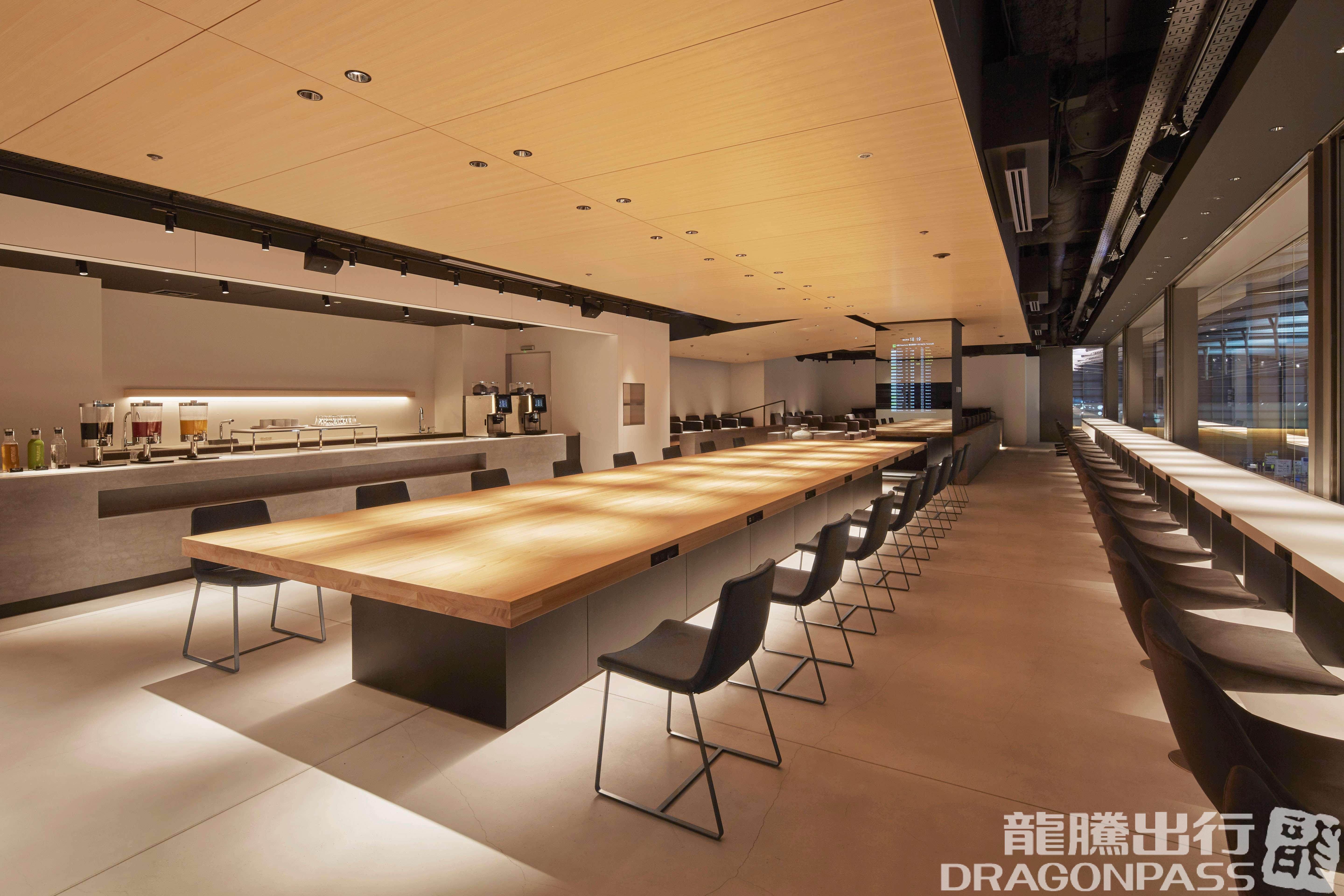 Бизнес-зал POWER LOUNGE CENTRAL(T2) в аэропорту Ханеда (HND)