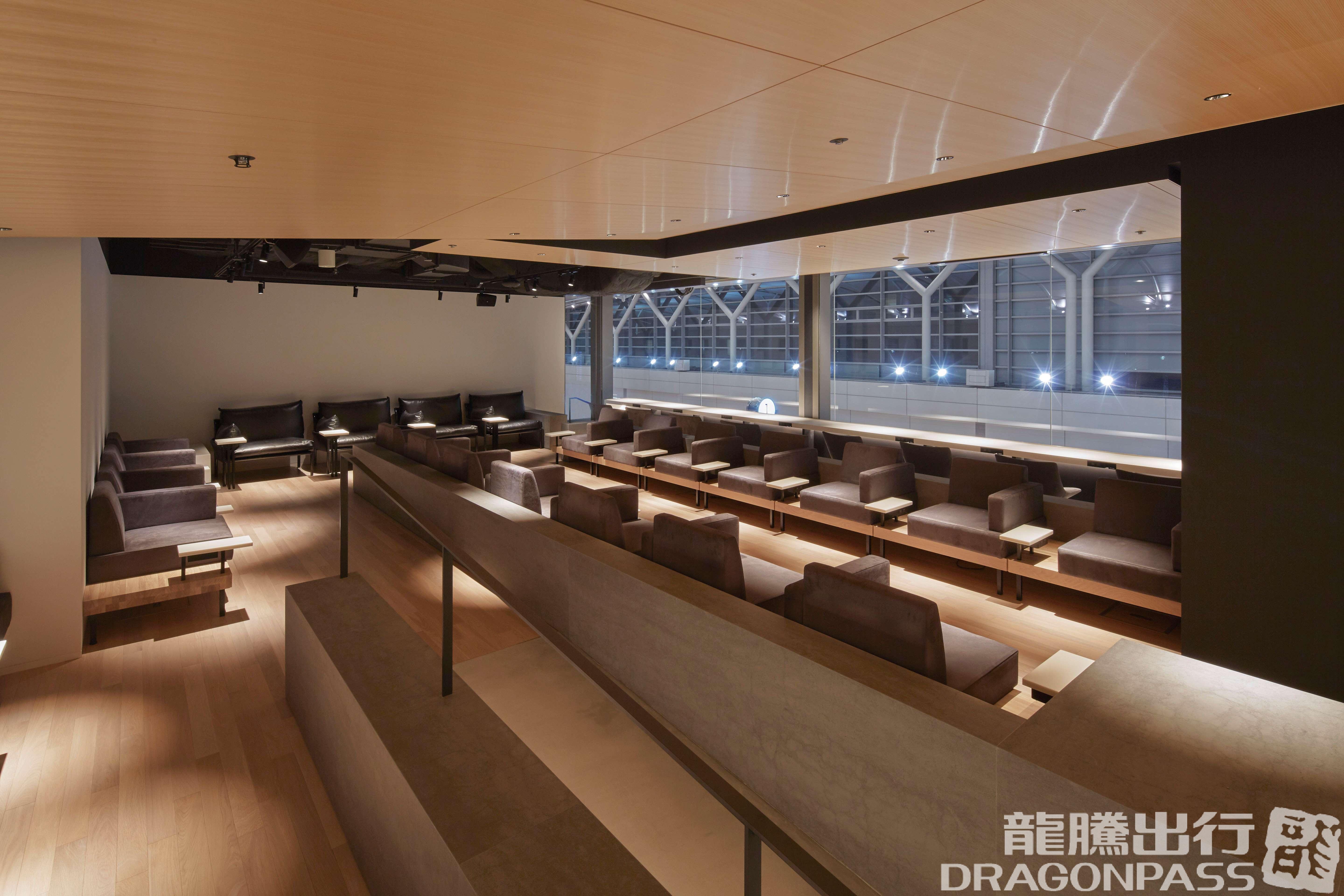 Бизнес-зал POWER LOUNGE CENTRAL(T2) в аэропорту Ханеда (HND)