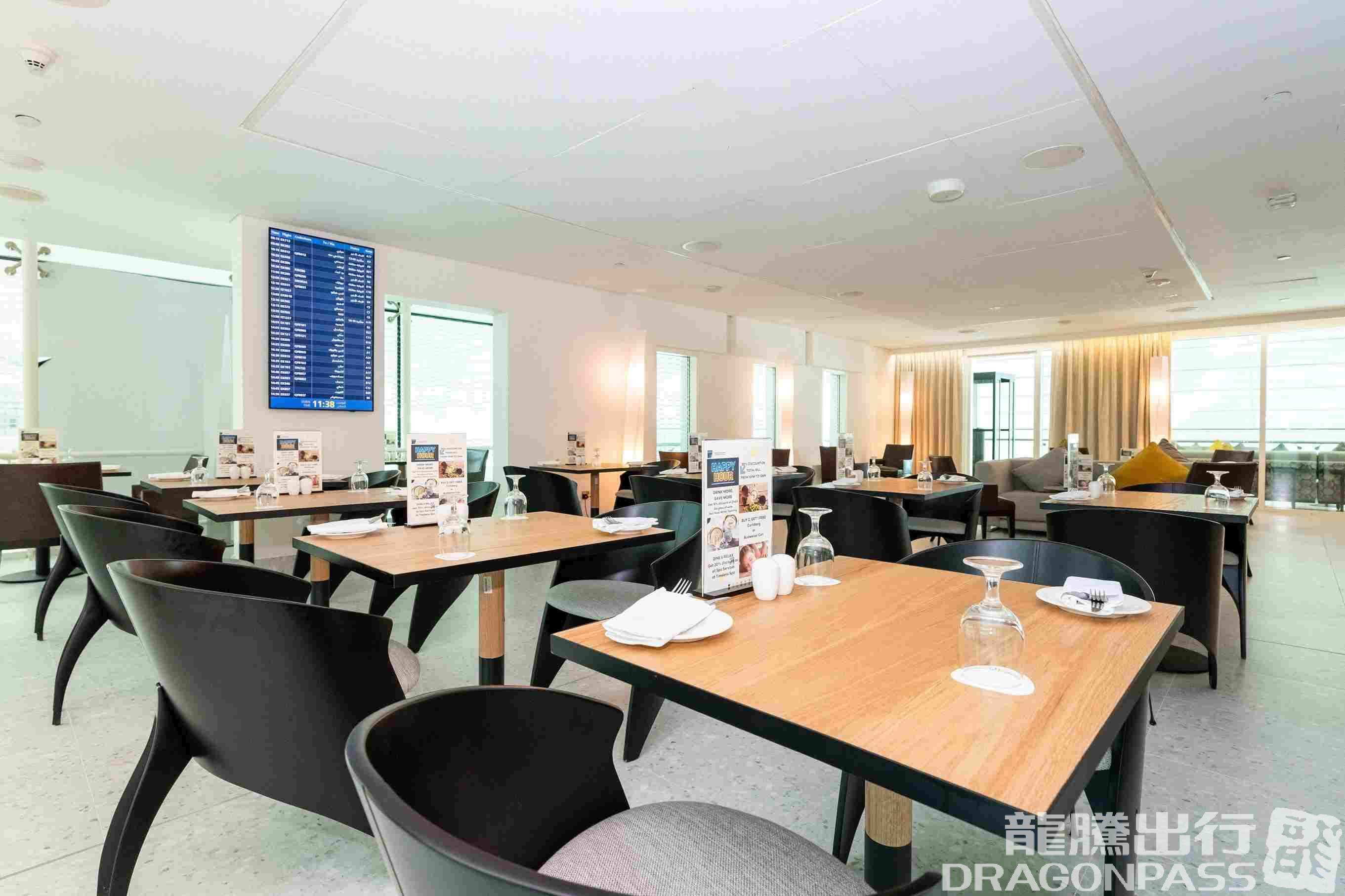 Бизнес-зал Ahlan Lounge @ Gate A1 в аэропорту Дубай (DXB)