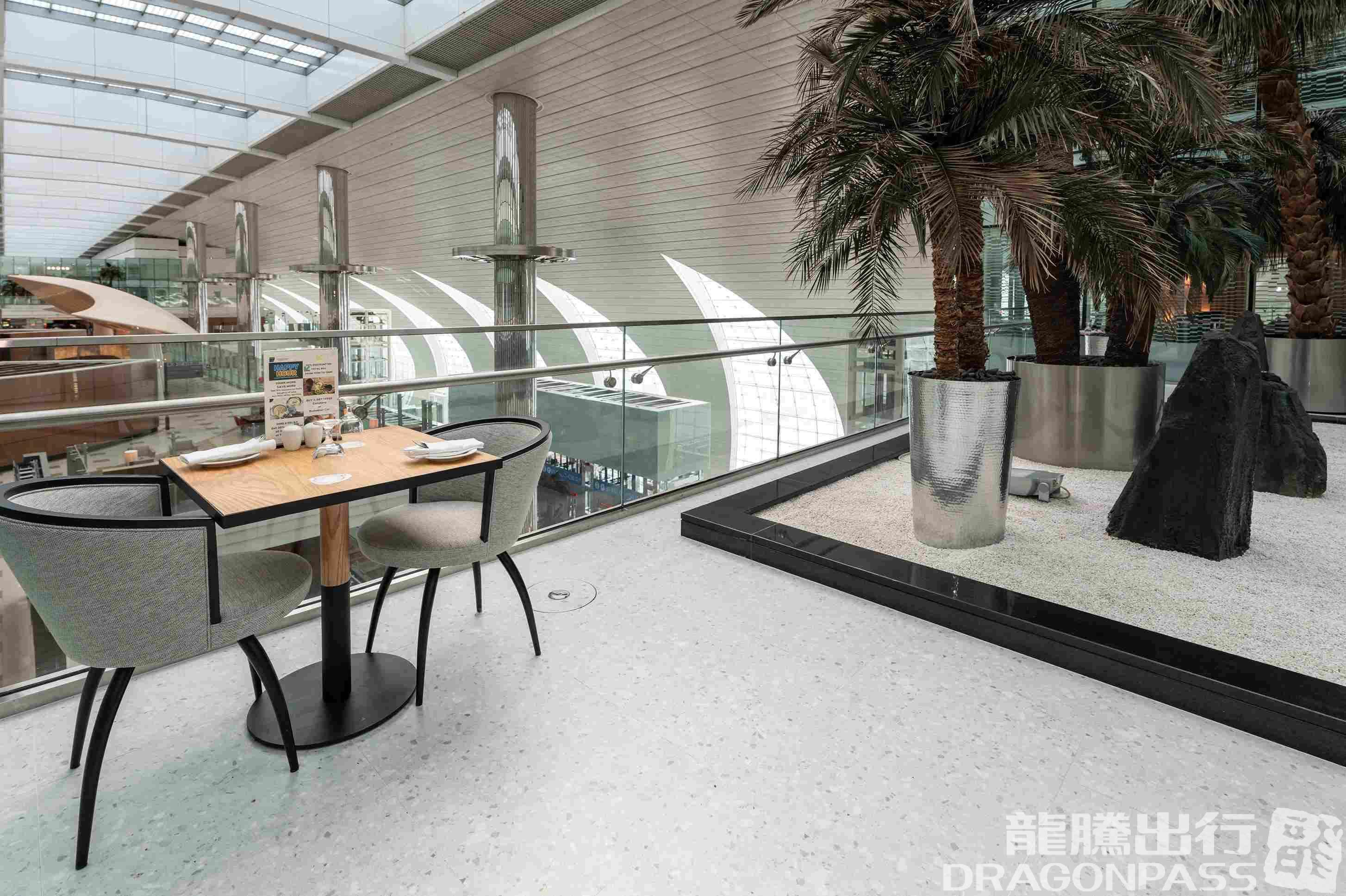 Бизнес-зал Ahlan Lounge @ Gate A1 в аэропорту Дубай (DXB)