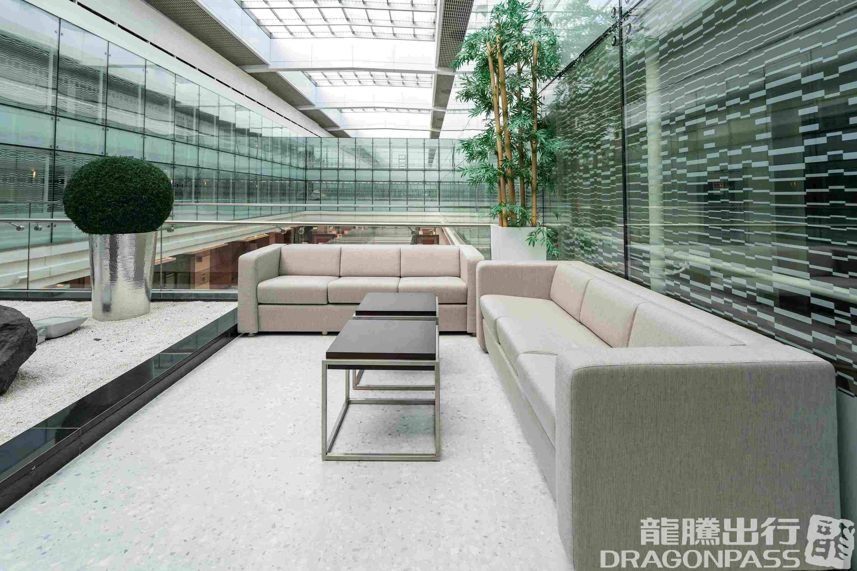 Бизнес-зал Ahlan Lounge @ Gate A1 в аэропорту Дубай (DXB)