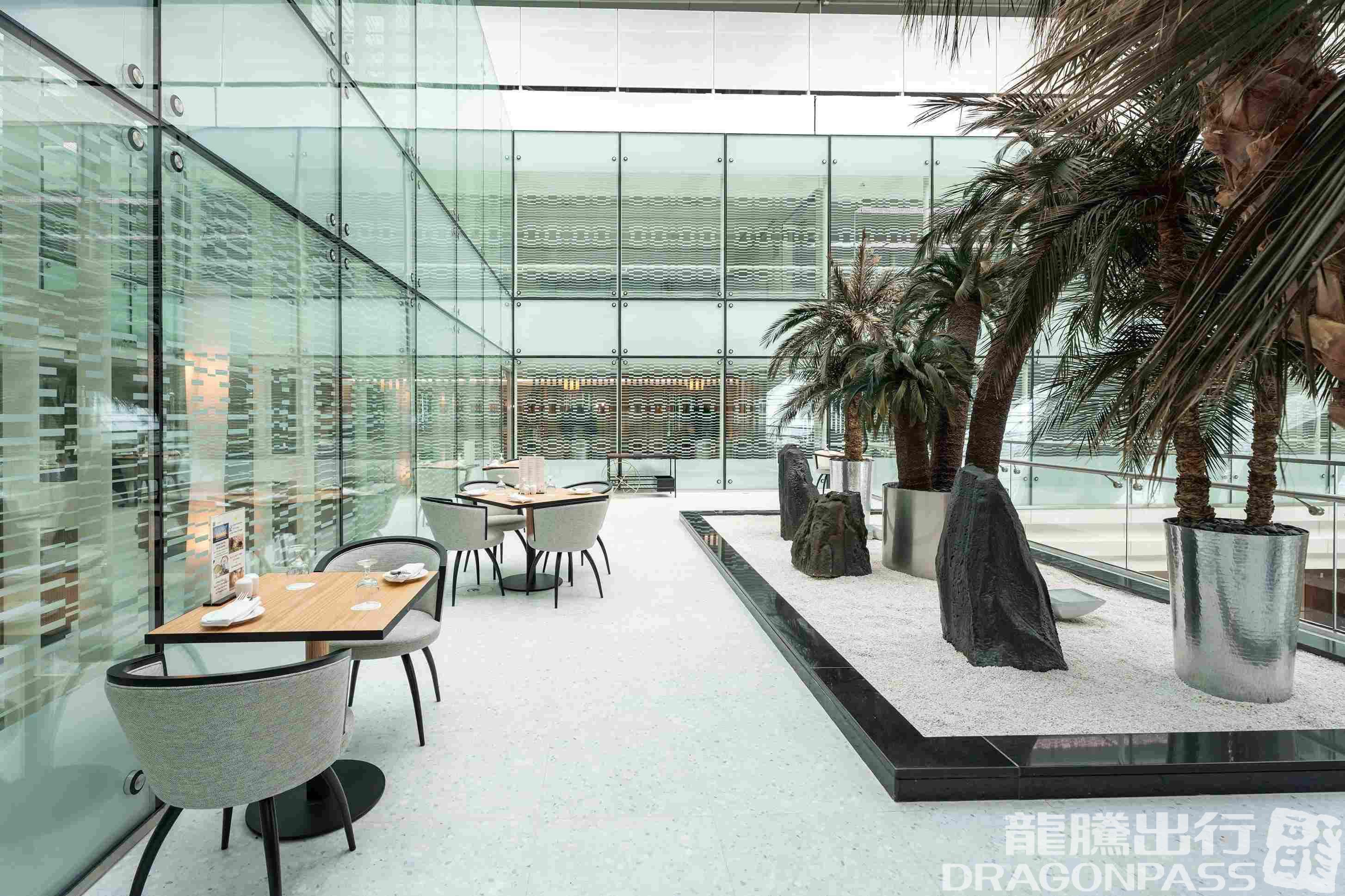 Бизнес-зал Ahlan Lounge @ Gate A1 в аэропорту Дубай (DXB)