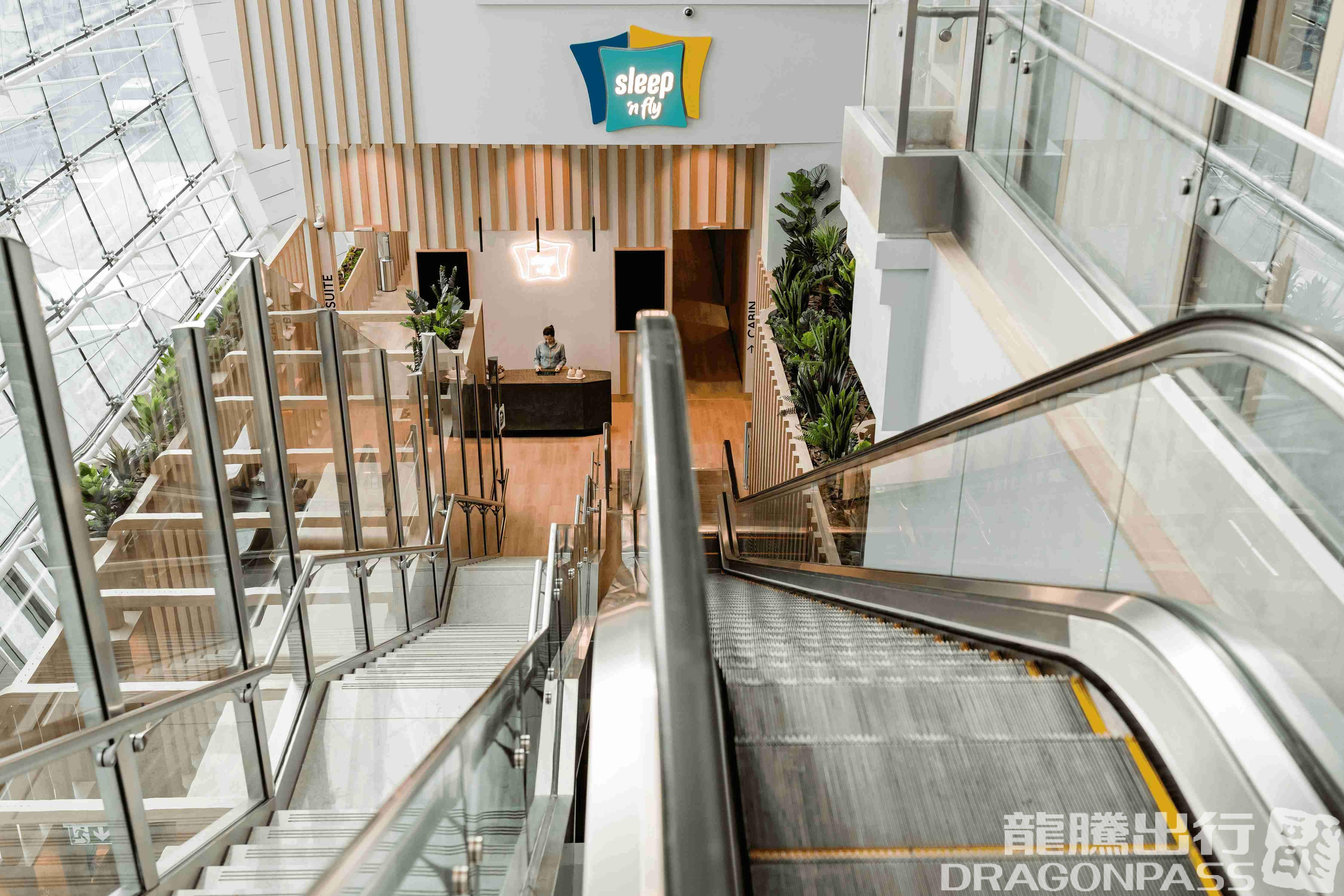 Бизнес-зал sleep 'n fly Lounge, Showers & Business Pods (Concourse B) в аэропорту Дубай (DXB)