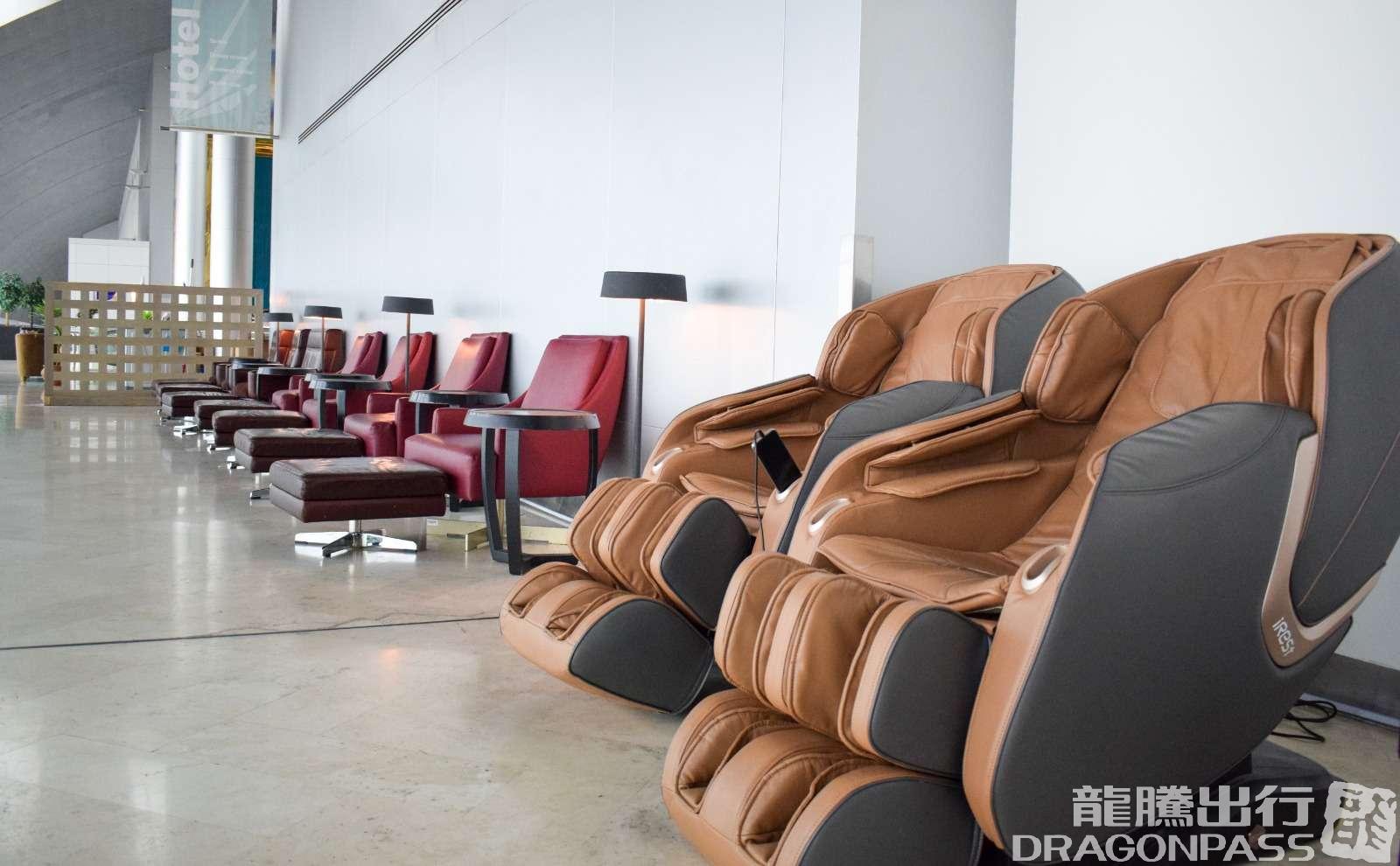 Бизнес-зал Ahlan Lounge @ Gate C13 в аэропорту Дубай (DXB)