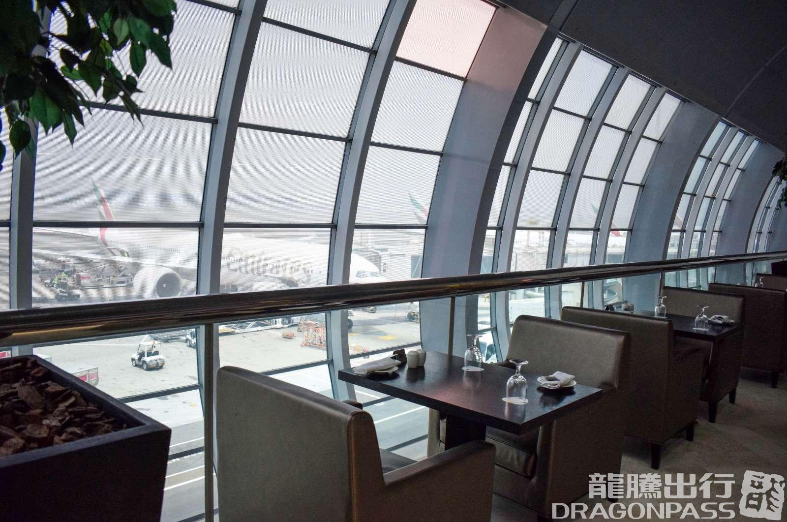 Бизнес-зал Ahlan Lounge @ Gate C13 в аэропорту Дубай (DXB)