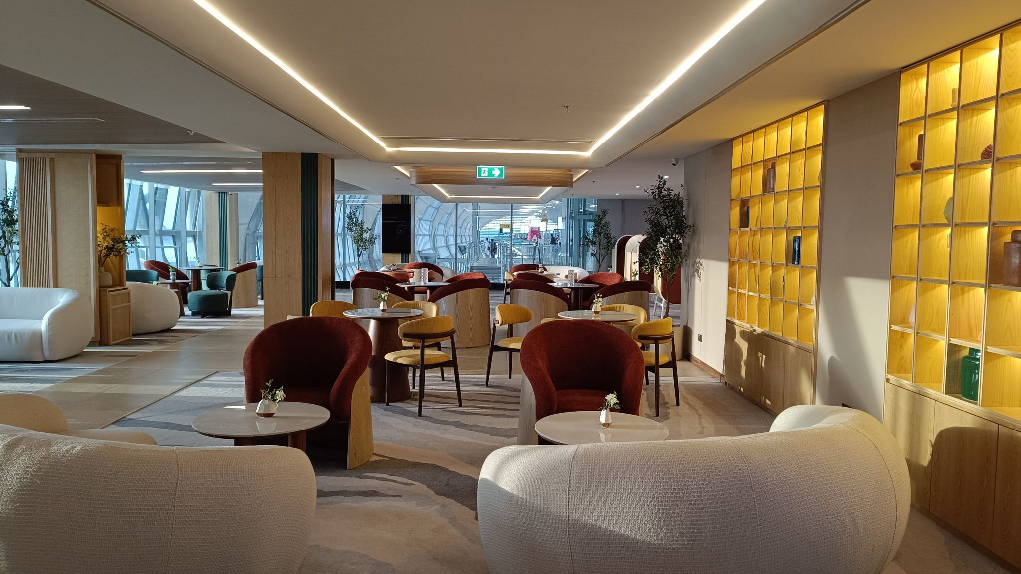 Бизнес-зал The Coral Finest Business Class Lounge (Cocoon) в аэропорту Суварнабхуми (BKK)
