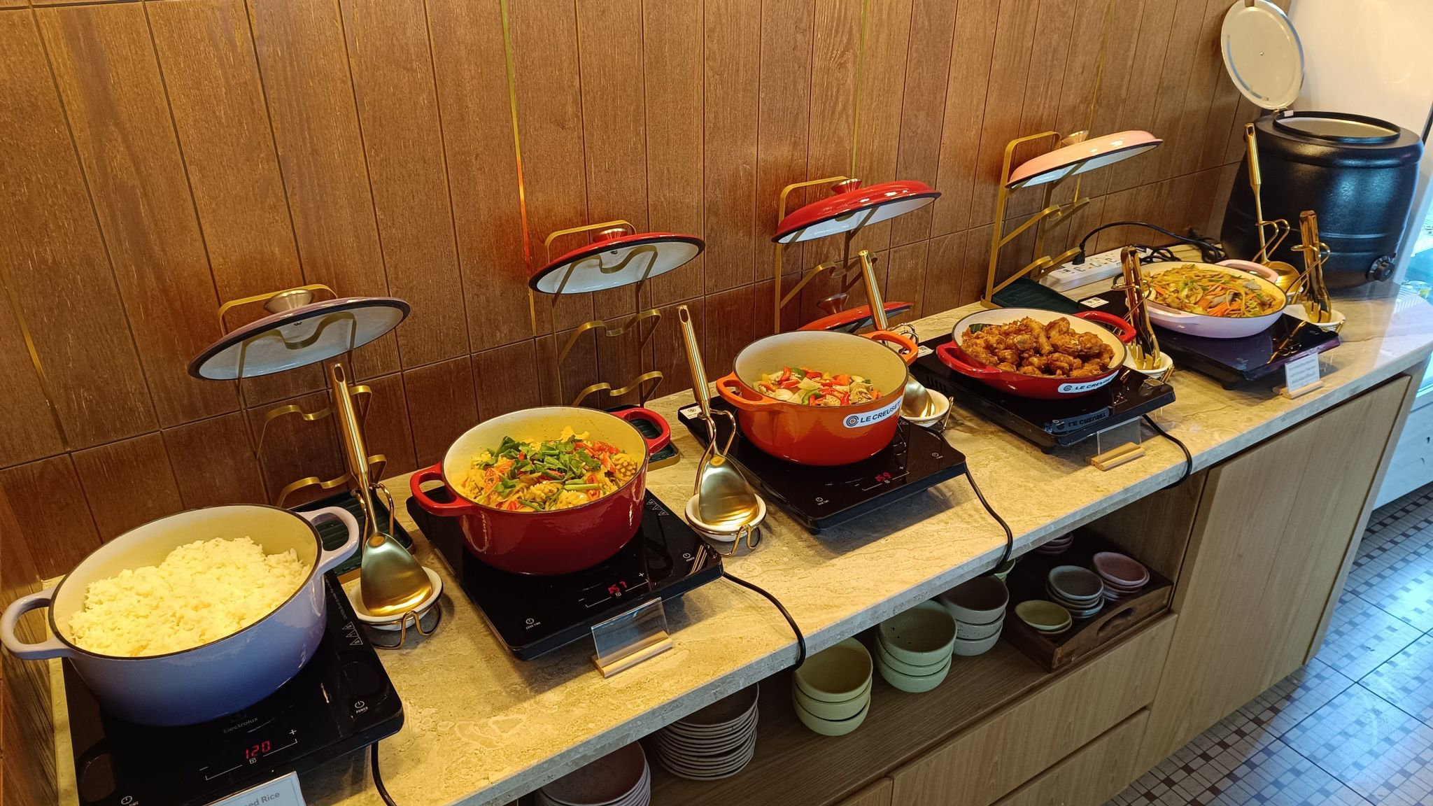 Бизнес-зал The Coral Finest Business Class Lounge (Cocoon) в аэропорту Суварнабхуми (BKK)