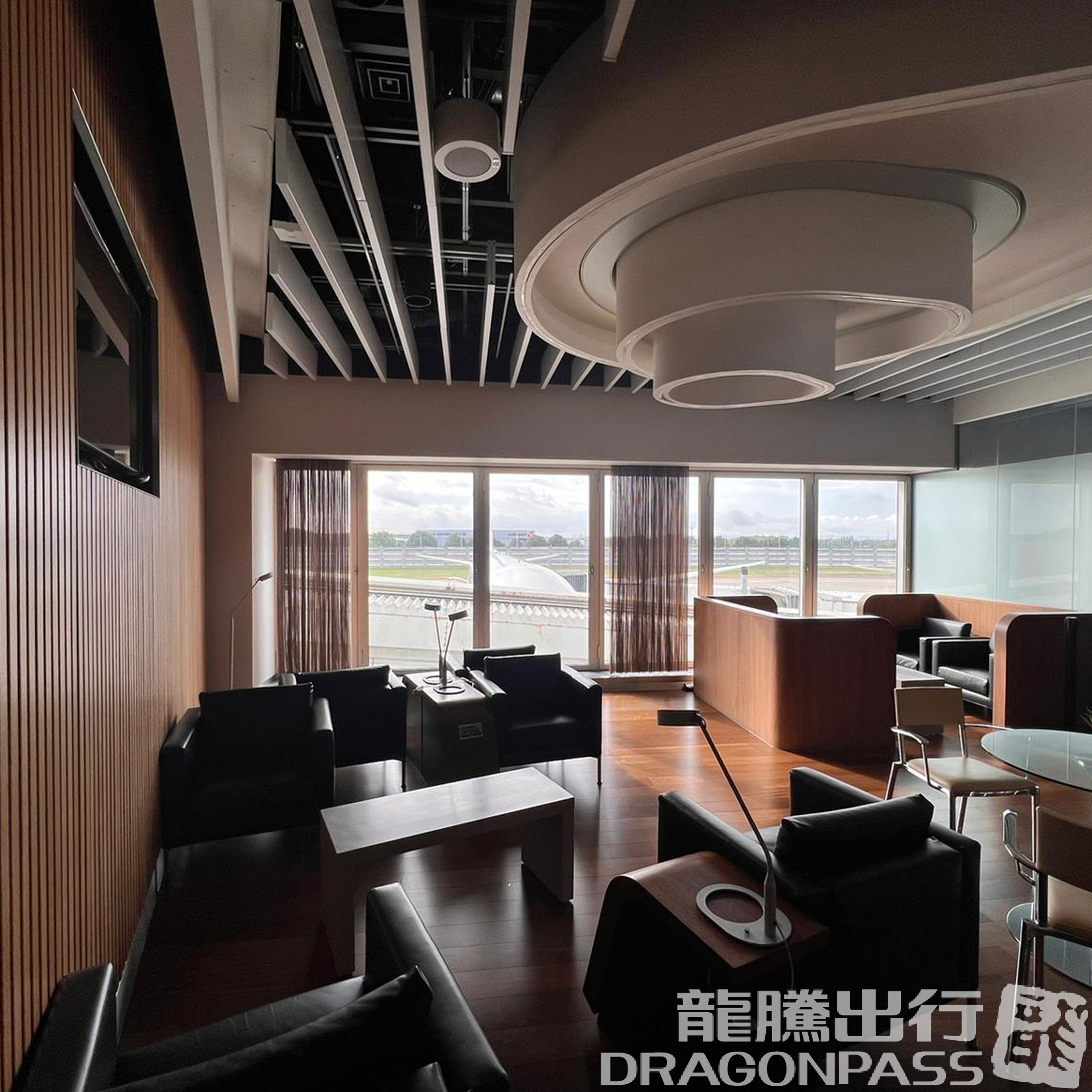 Бизнес-зал Blush Lounge by Plaza Premium Group в аэропорту Хитроу (LHR)