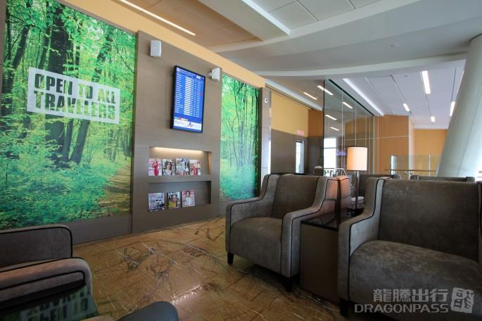 Бизнес-зал Plaza Premium Lounge (Non-US Departures) в аэропорту Эдмонтон (YEG)