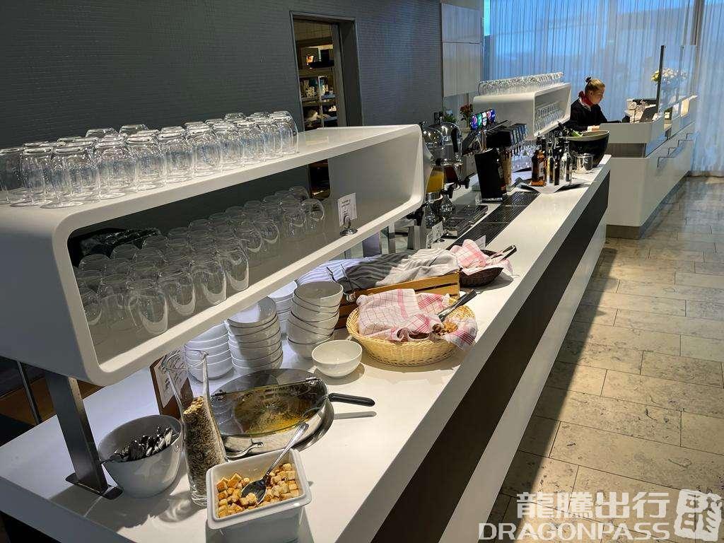 Бизнес-зал Aspire Lounge (Gate 13) в аэропорту Вантаа (HEL)