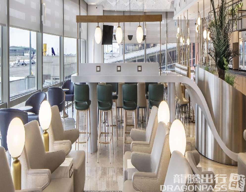 Бизнес-зал Plaza Premium Bosphorus Lounge в аэропорту Сабиха Гёкчен (SAW)
