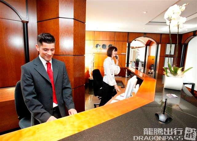 Бизнес-зал LuxxLounge в аэропорту Франкфурт-на-Майне (FRA)