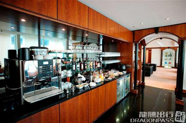 Бизнес-зал LuxxLounge в аэропорту Франкфурт-на-Майне (FRA)