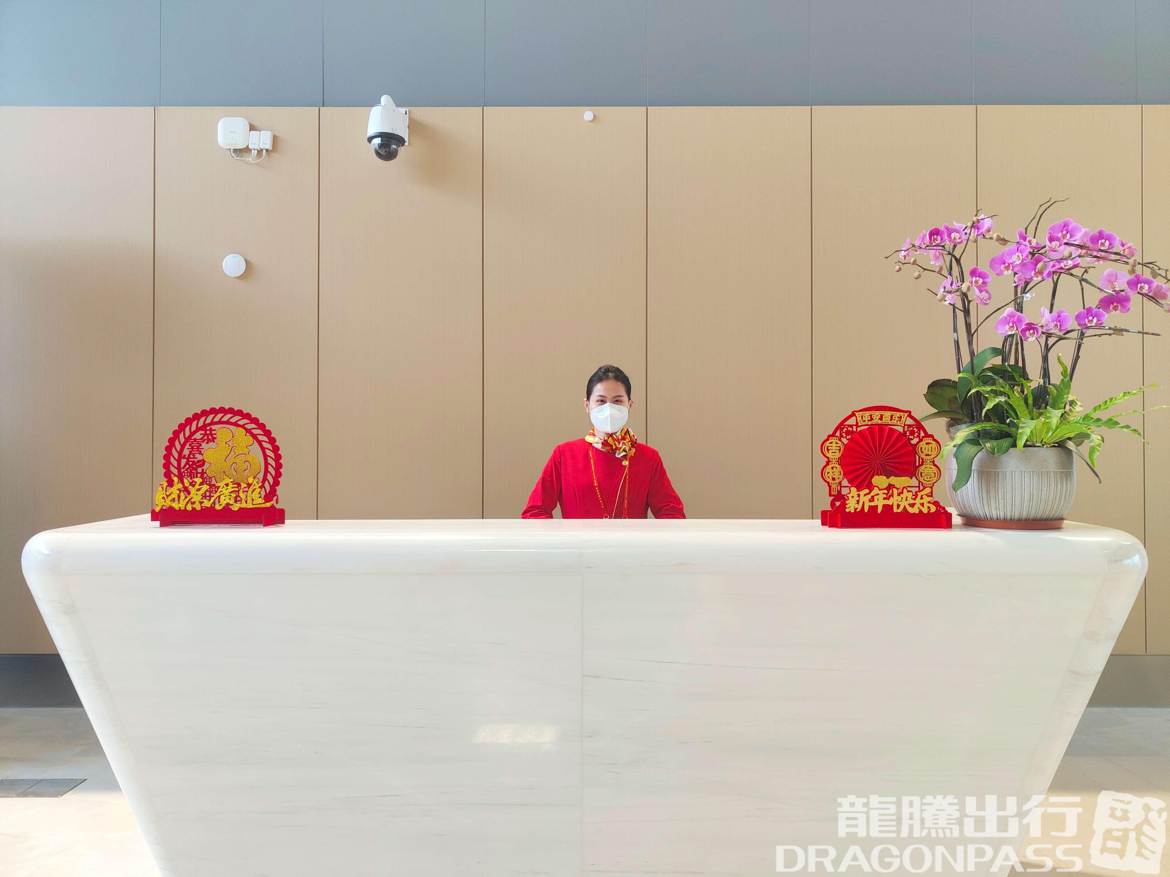 Бизнес-зал Northeast high class lounge в аэропорту Хайкоу Мэйлань (HAK)