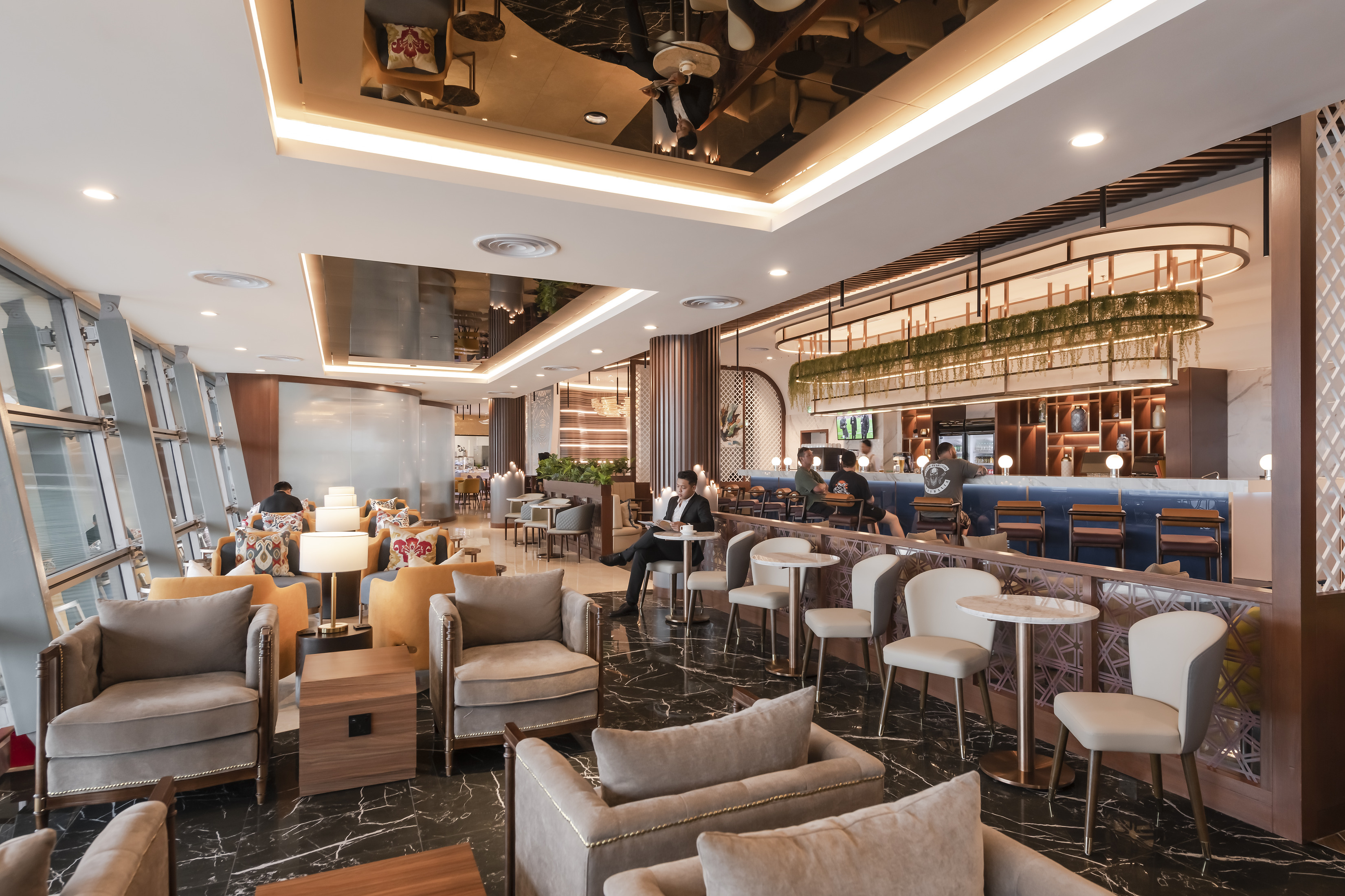 Бизнес-зал Travel Club Lounge (Satellite Building) в аэропорту Куала-Лумпур (KUL)