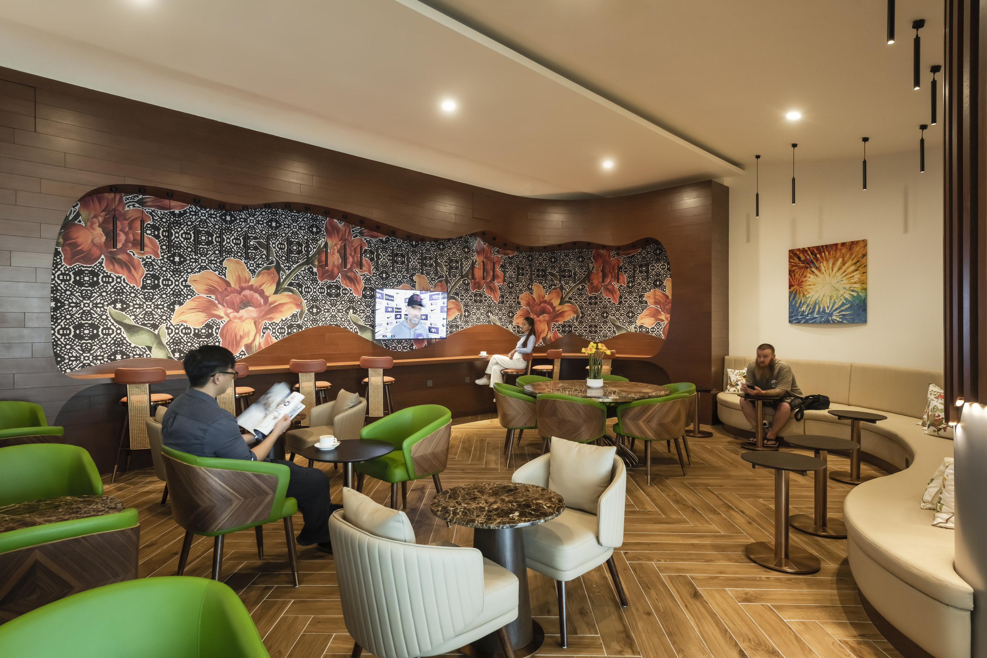 Бизнес-зал Travel Club Lounge (Satellite Building) в аэропорту Куала-Лумпур (KUL)