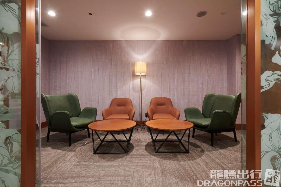 Бизнес-зал Plaza Premium Lounge в аэропорту Кларк (CRK)