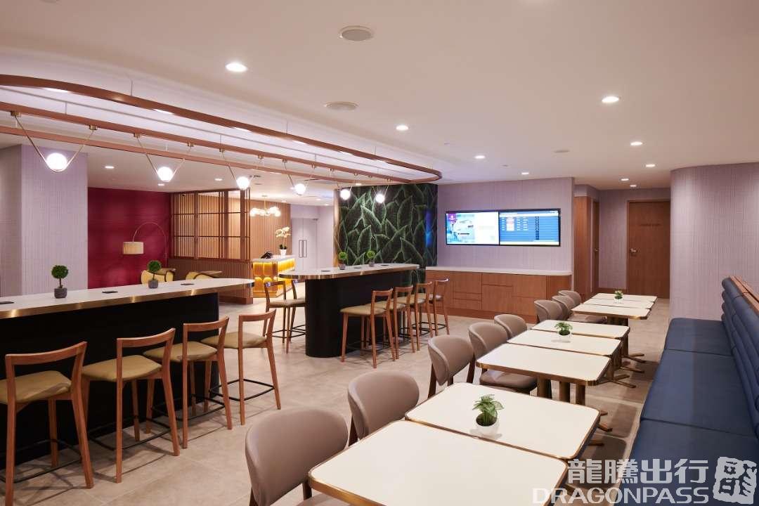 Бизнес-зал Plaza Premium Lounge в аэропорту Кларк (CRK)