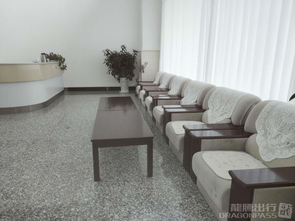 Бизнес-зал Two Classes Lounge в аэропорту Аэропорт Алтай (AAT)