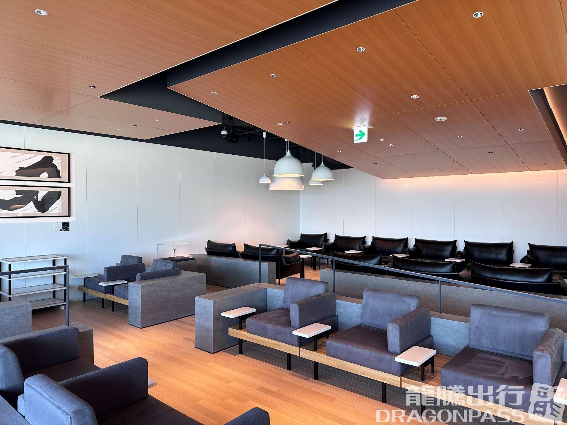 Бизнес-зал Power Lounge Premium в аэропорту Ханеда (HND)