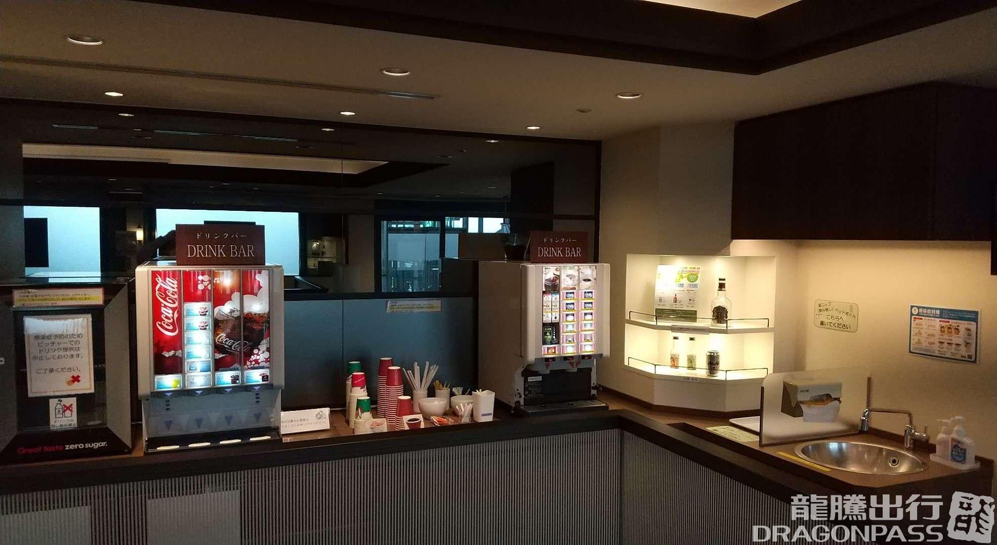 Бизнес-зал Card Members Lounge Rokko в аэропорту Кансай (KIX)