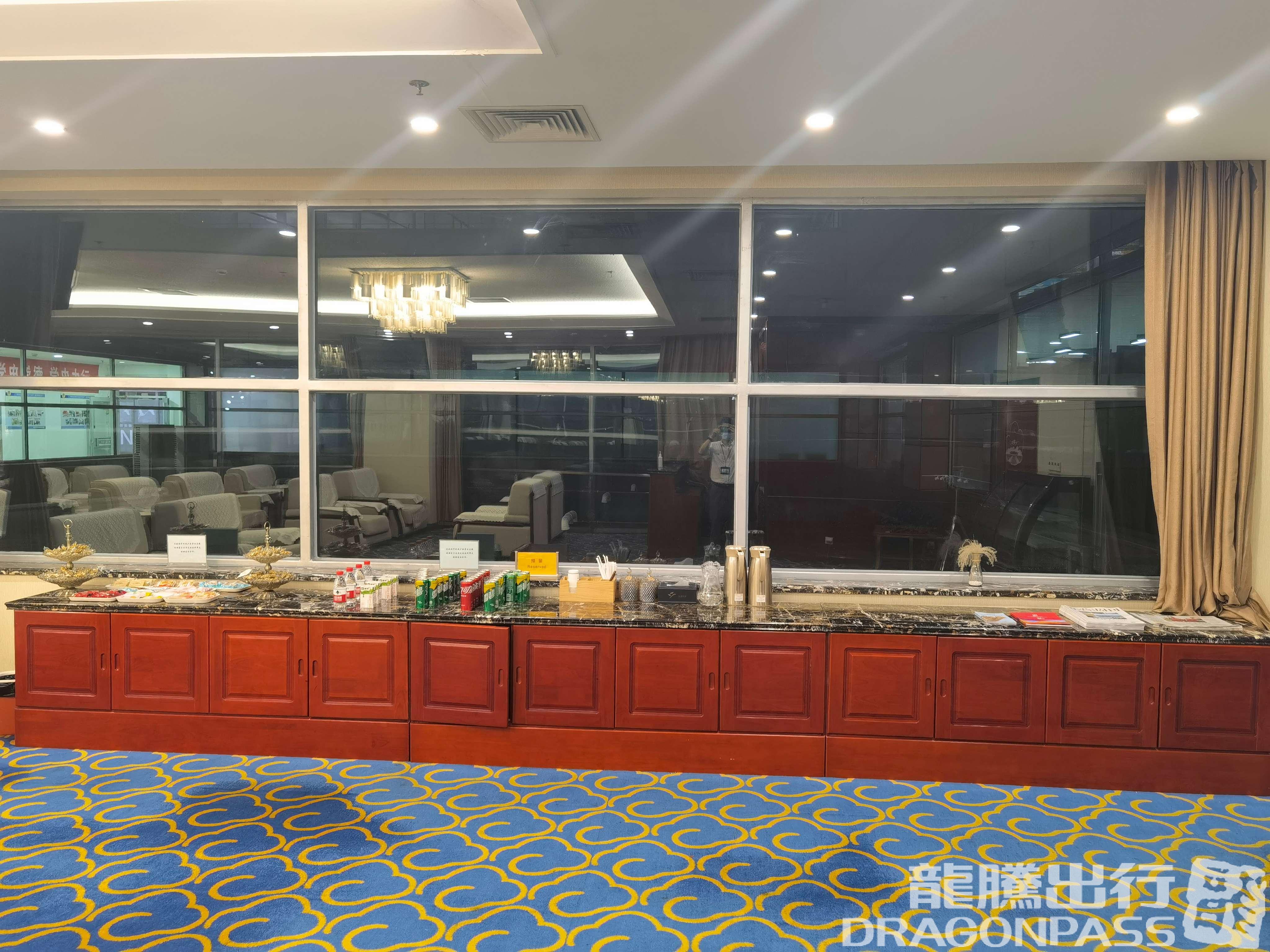 Бизнес-зал First Class Lounge в аэропорту Аэропорт Дунъин (DOY)