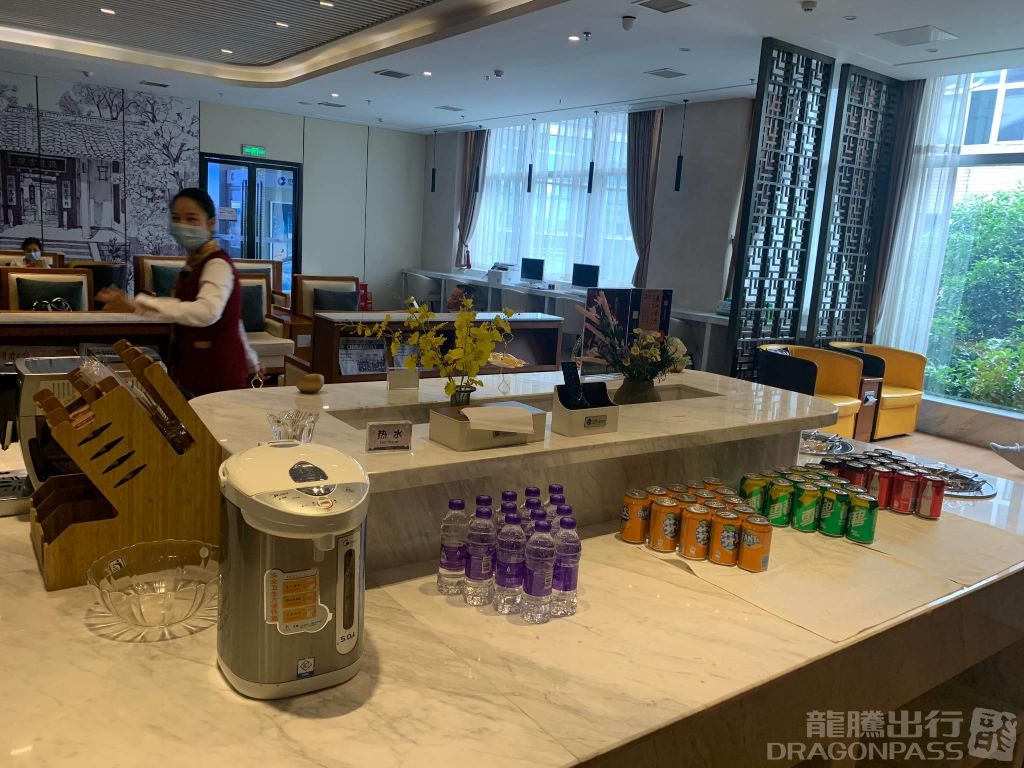 Бизнес-зал No.6 Business Lounge в аэропорту Чанша Хуанхуа (CSX)
