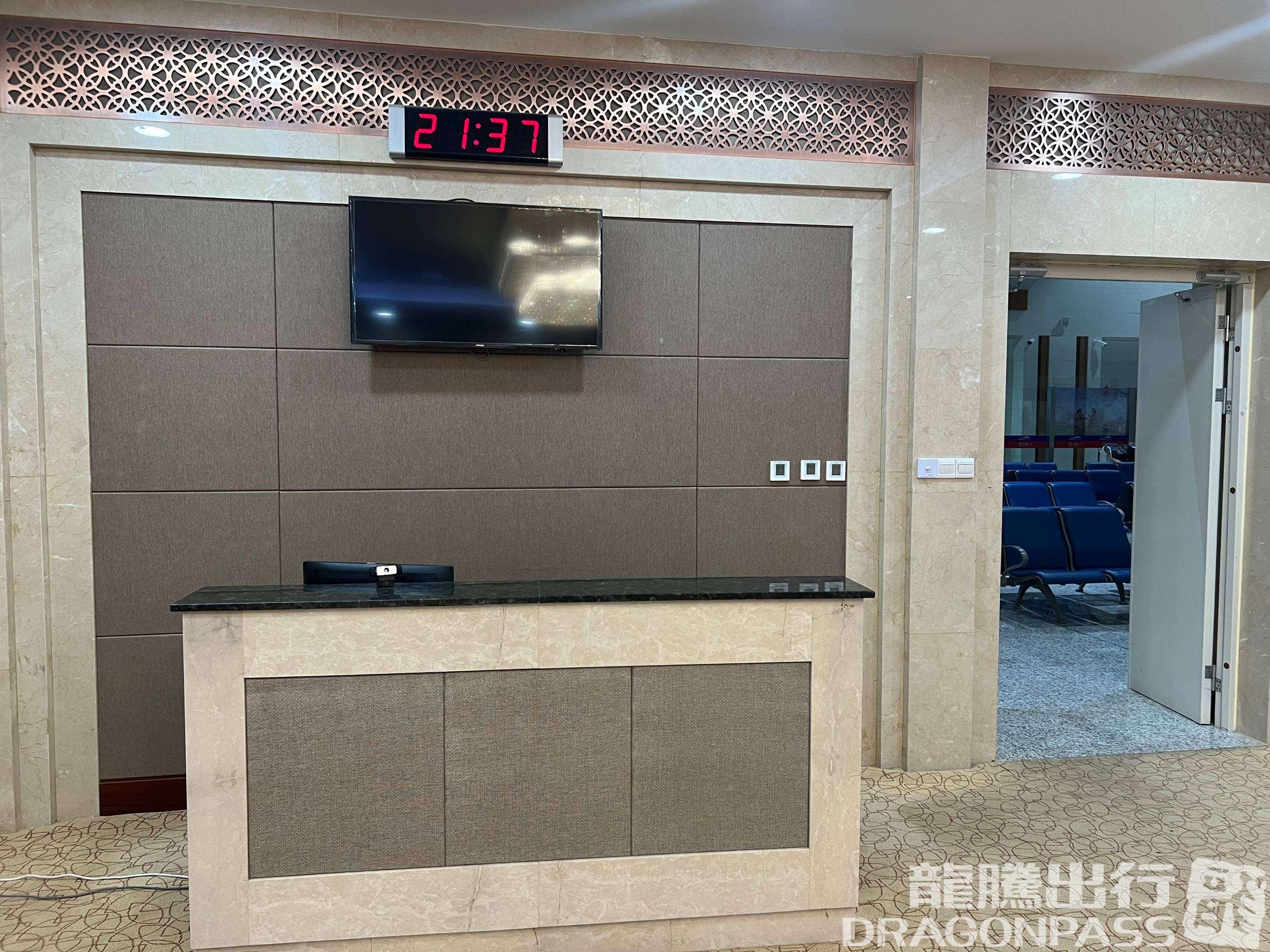 Бизнес-зал First Class Lounge(Dom) в аэропорту Аэропорт Шаче (QSZ)