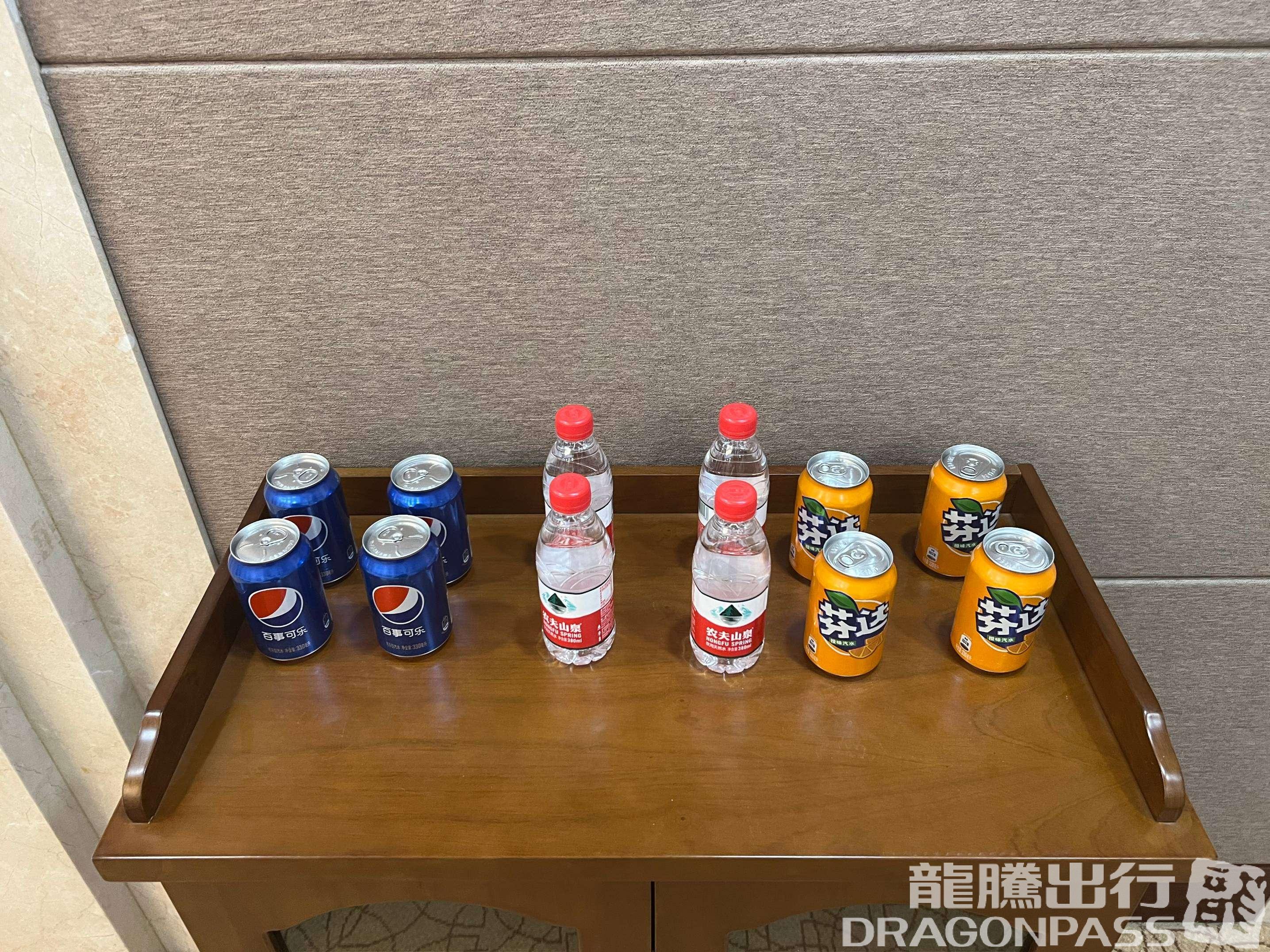 Бизнес-зал First Class Lounge(Dom) в аэропорту Аэропорт Шаче (QSZ)