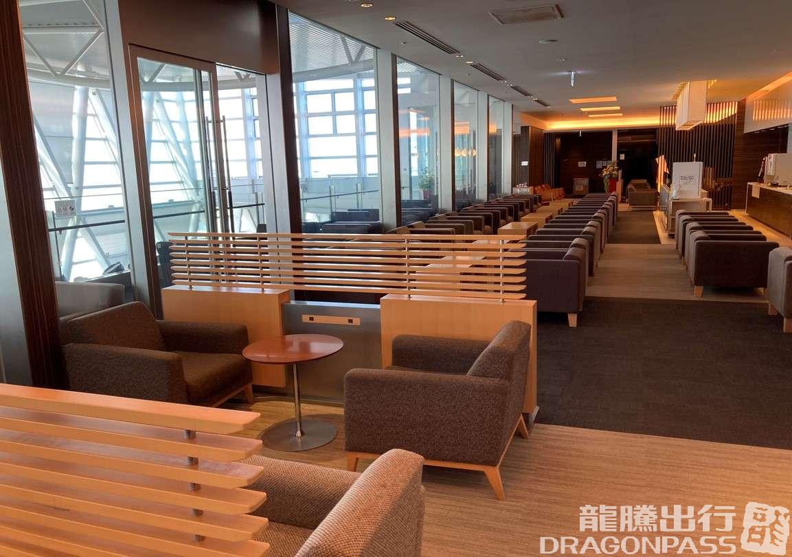 Бизнес-зал North Lounge в аэропорту Титосэ (CTS)