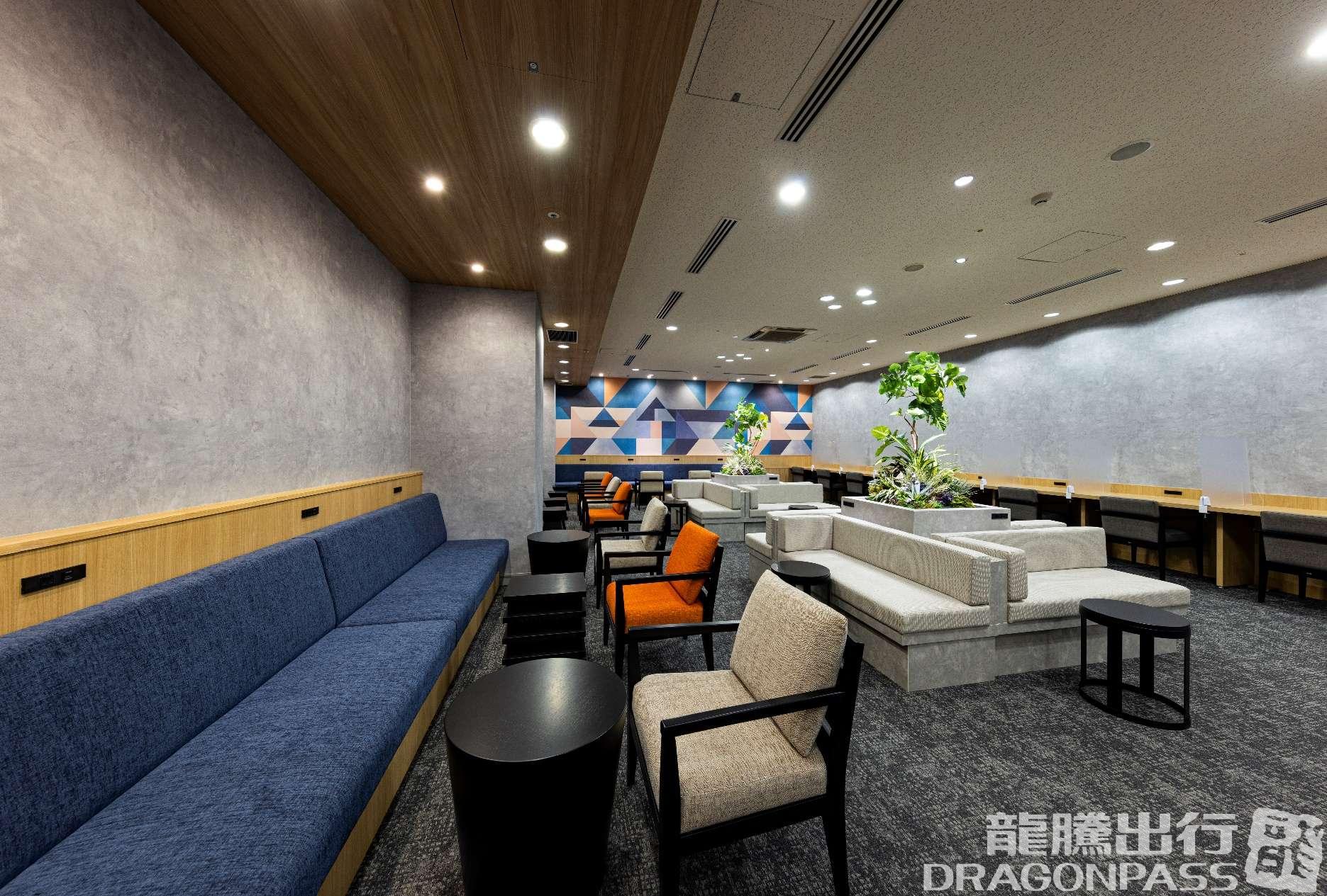 Бизнес-зал Lounge TIME/International в аэропорту Аэропорт Фукуока (FUK)