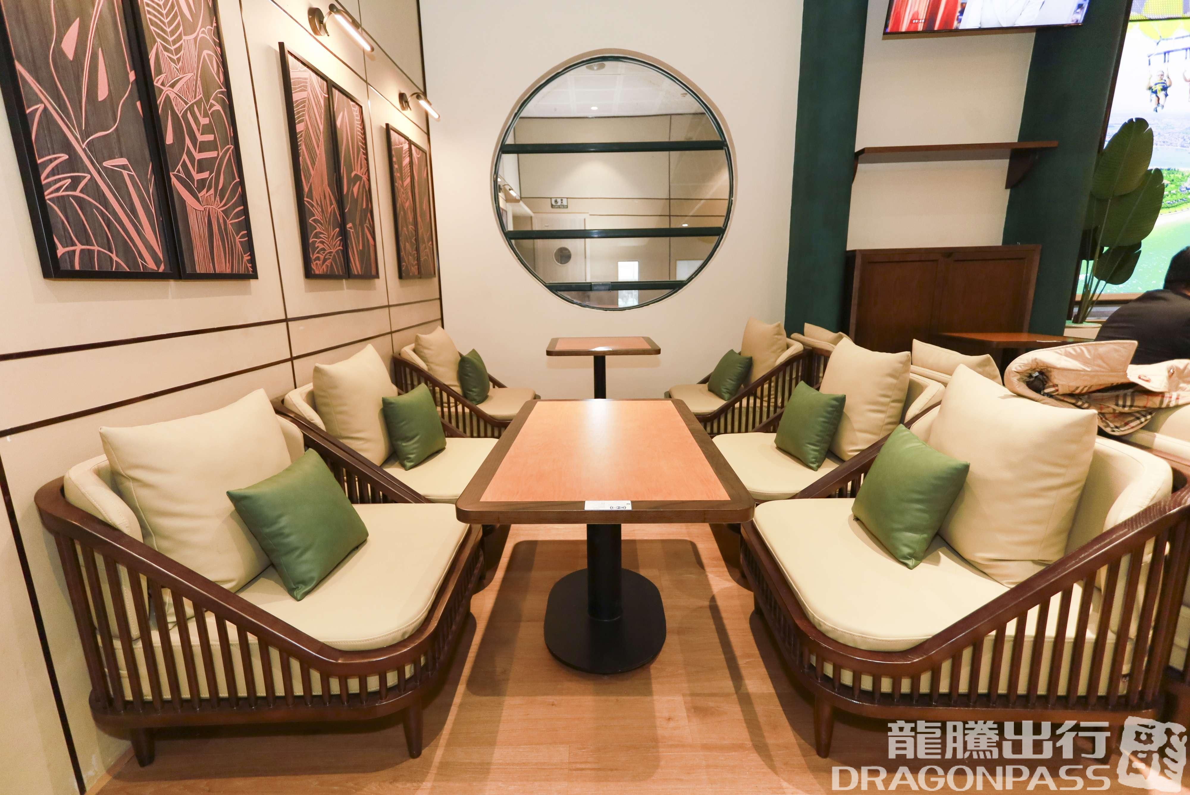 Бизнес-зал Dong Hoi Business Lounge в аэропорту Аэропорт Донгхой (VDH)