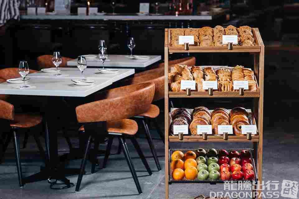 Бизнес-зал Aspire Lounge в аэропорту Аэропорт имени Билли Бишопа (YTZ)