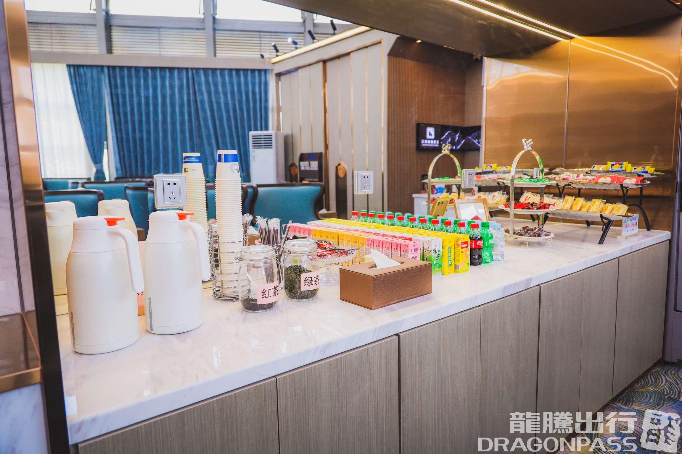 Бизнес-зал First Class Lounge (T2 Dom) в аэропорту Аэропорт Лючжоу (LZH)