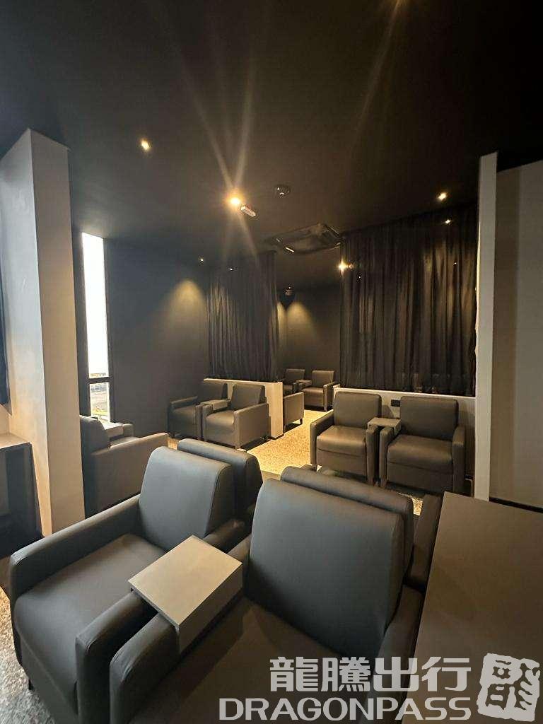 Бизнес-зал Sala VIP Black в аэропорту Интернасьональ Сильвио Петироси (ASU)