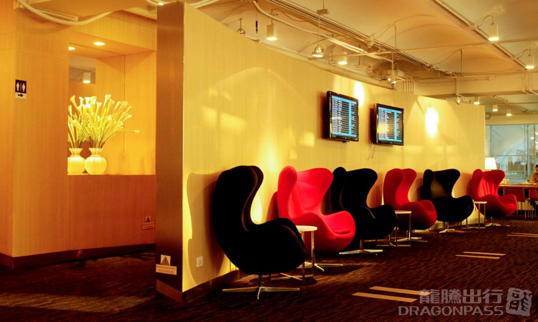 Бизнес-зал Miracle First Class Lounge (Concourse G - Level 4) в аэропорту Суварнабхуми (BKK)