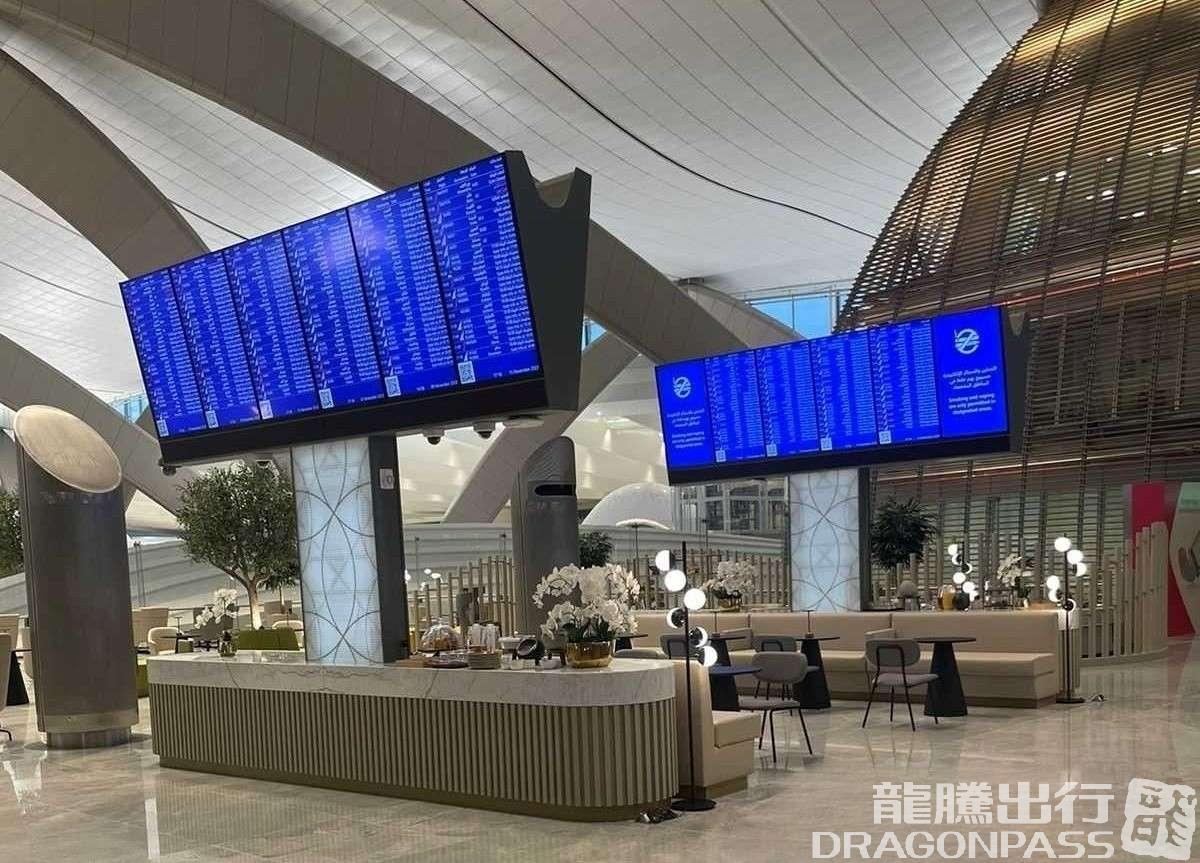 Бизнес-зал Pearl Lounge в аэропорту Абу-Даби (AUH)