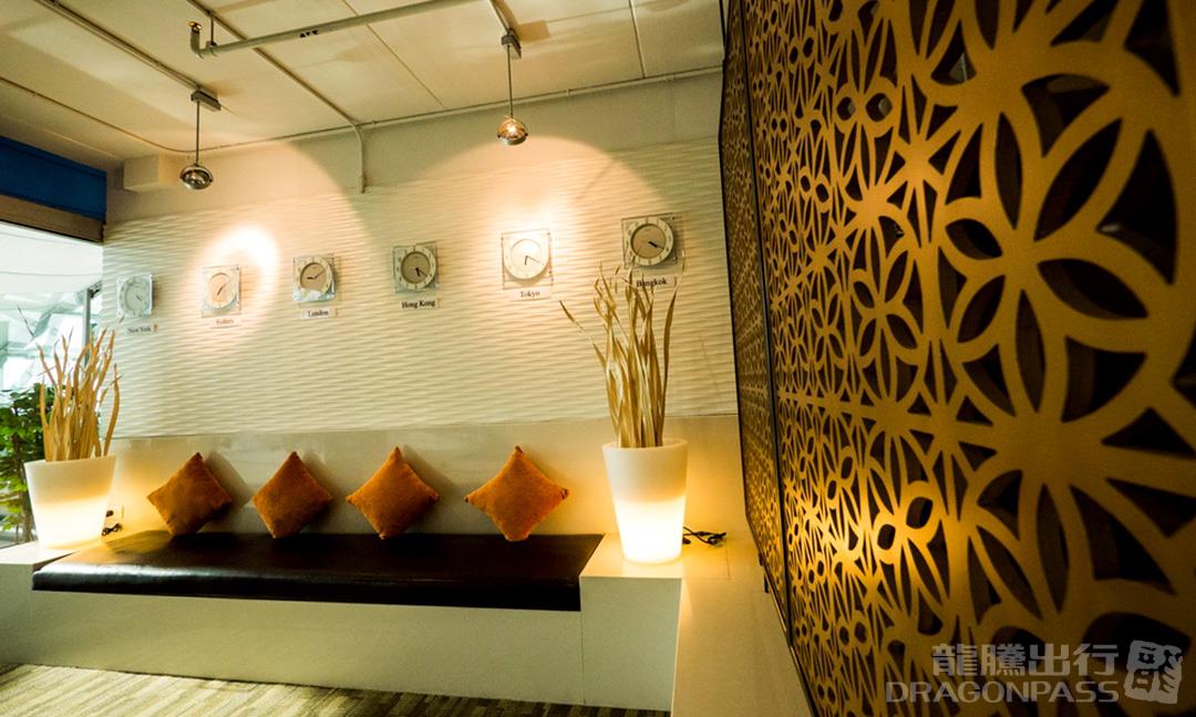 Бизнес-зал Miracle First Class Lounge (Concourse G - Level 4) в аэропорту Суварнабхуми (BKK)