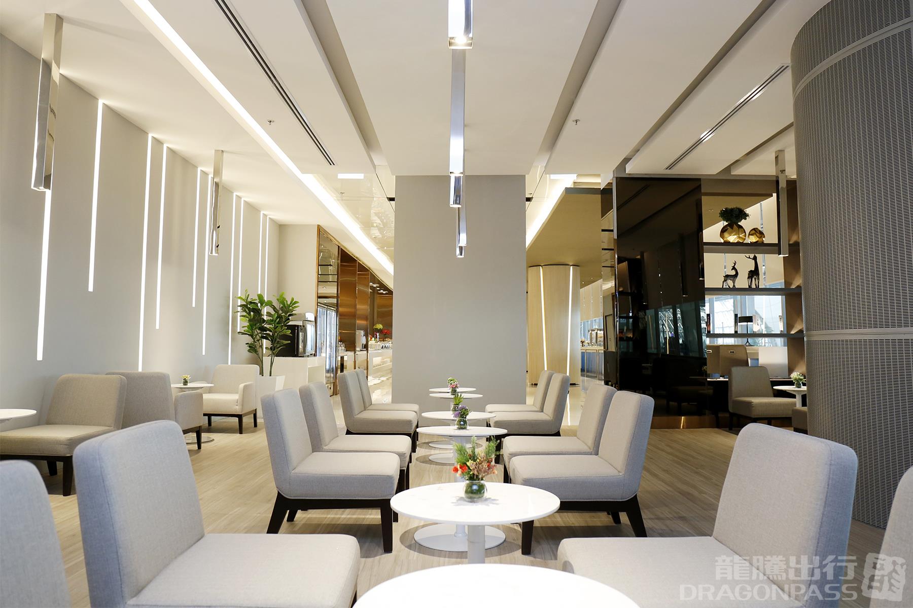 Бизнес-зал Miracle First Class Lounge (First Class) в аэропорту Суварнабхуми (BKK)