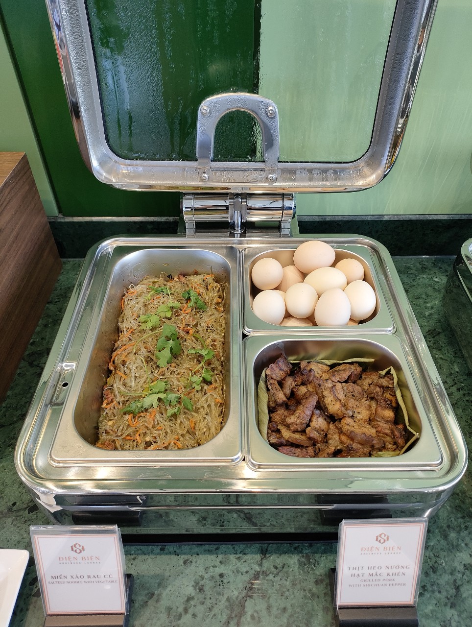 Бизнес-зал Dien Bien Business Lounge в аэропорту Аэропорт Дьенбьен (DIN)