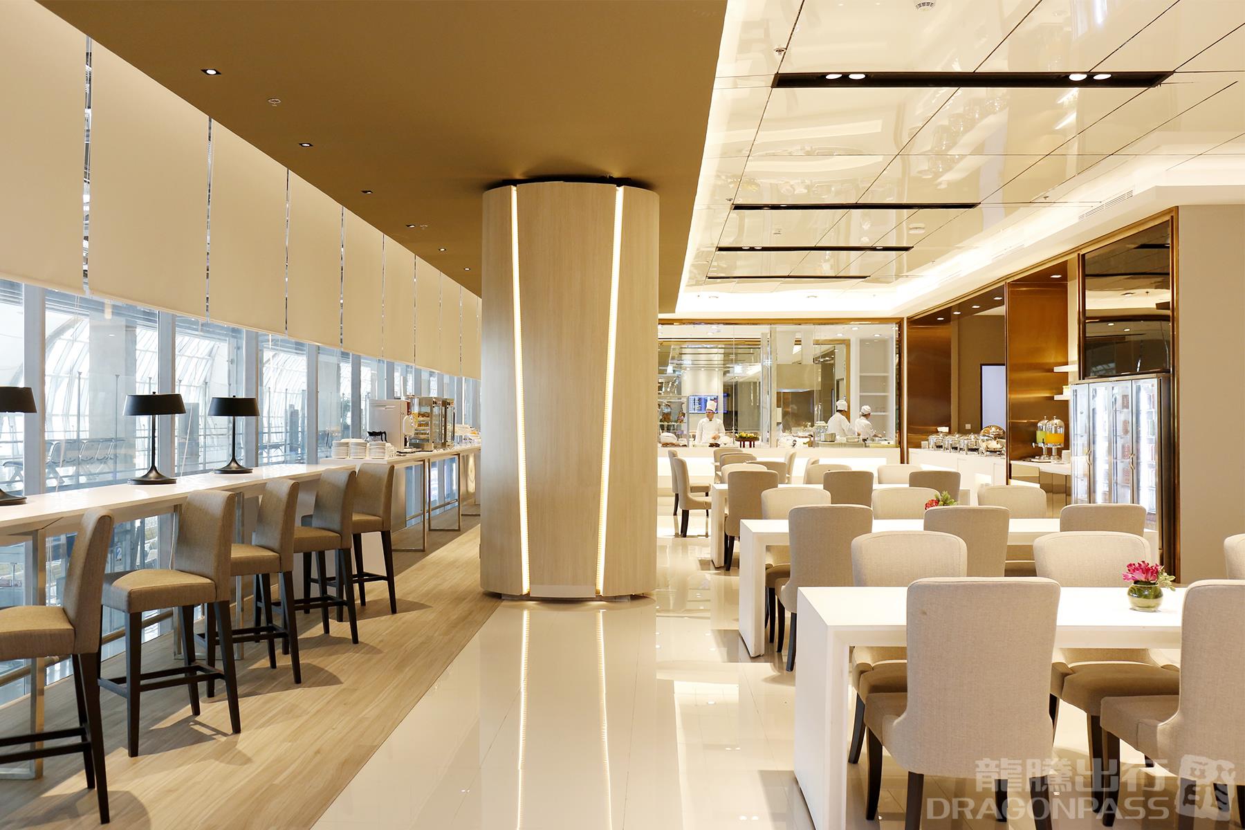 Бизнес-зал Miracle Business Class Lounge (Business Class Lounge) в аэропорту Суварнабхуми (BKK)